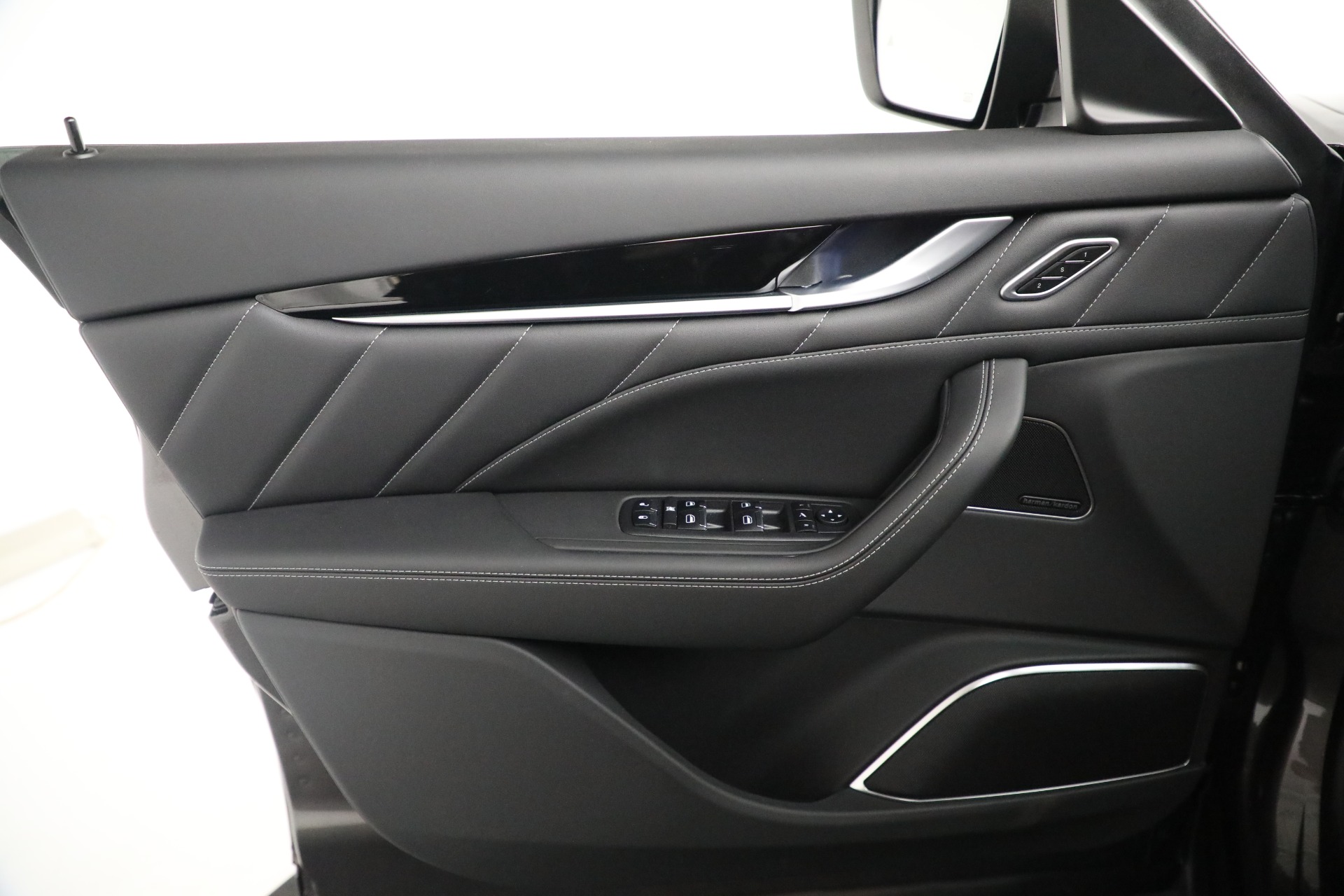 New-2022-Maserati-Levante-GT