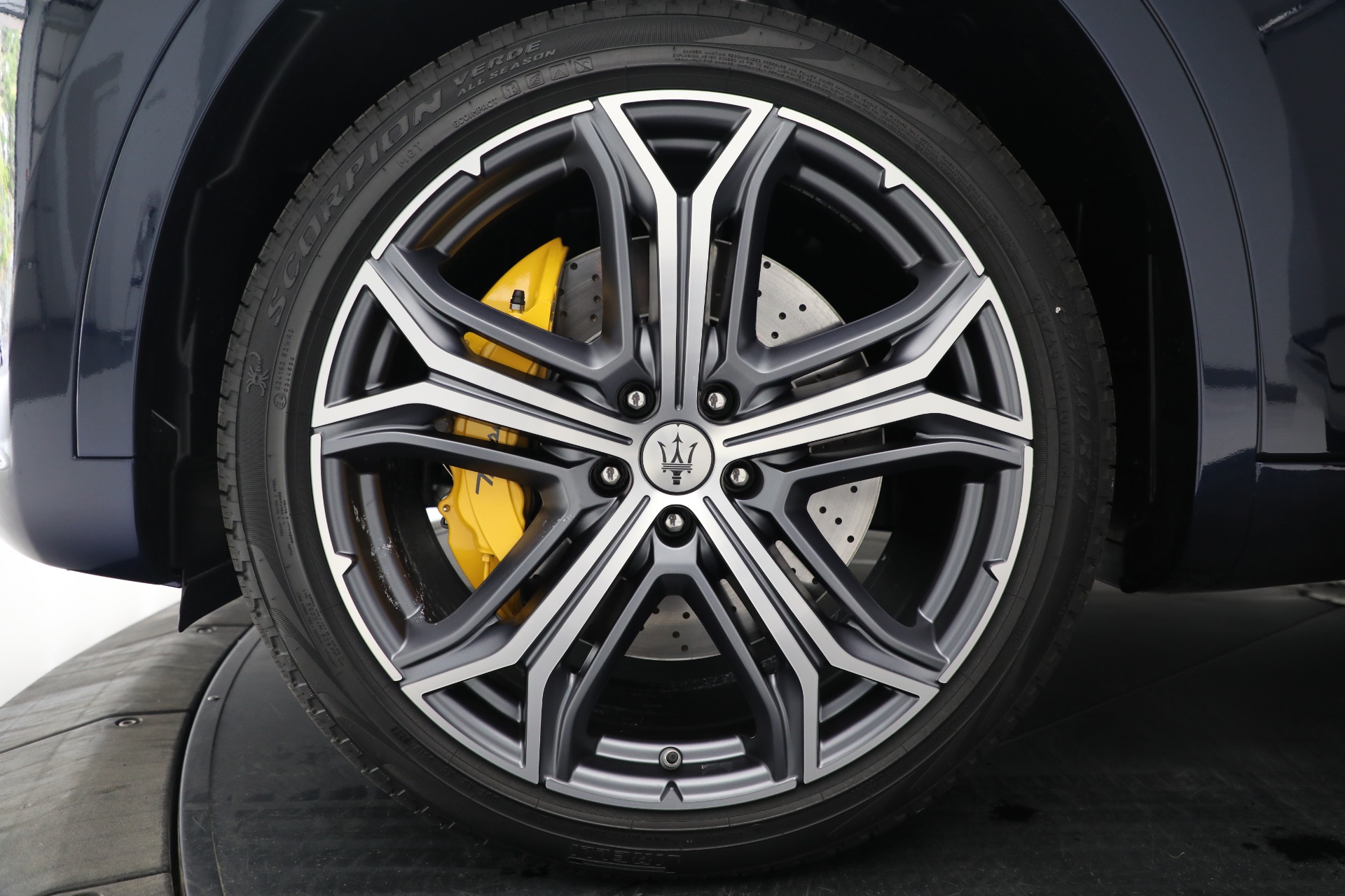 New-2022-Maserati-Levante-Modena