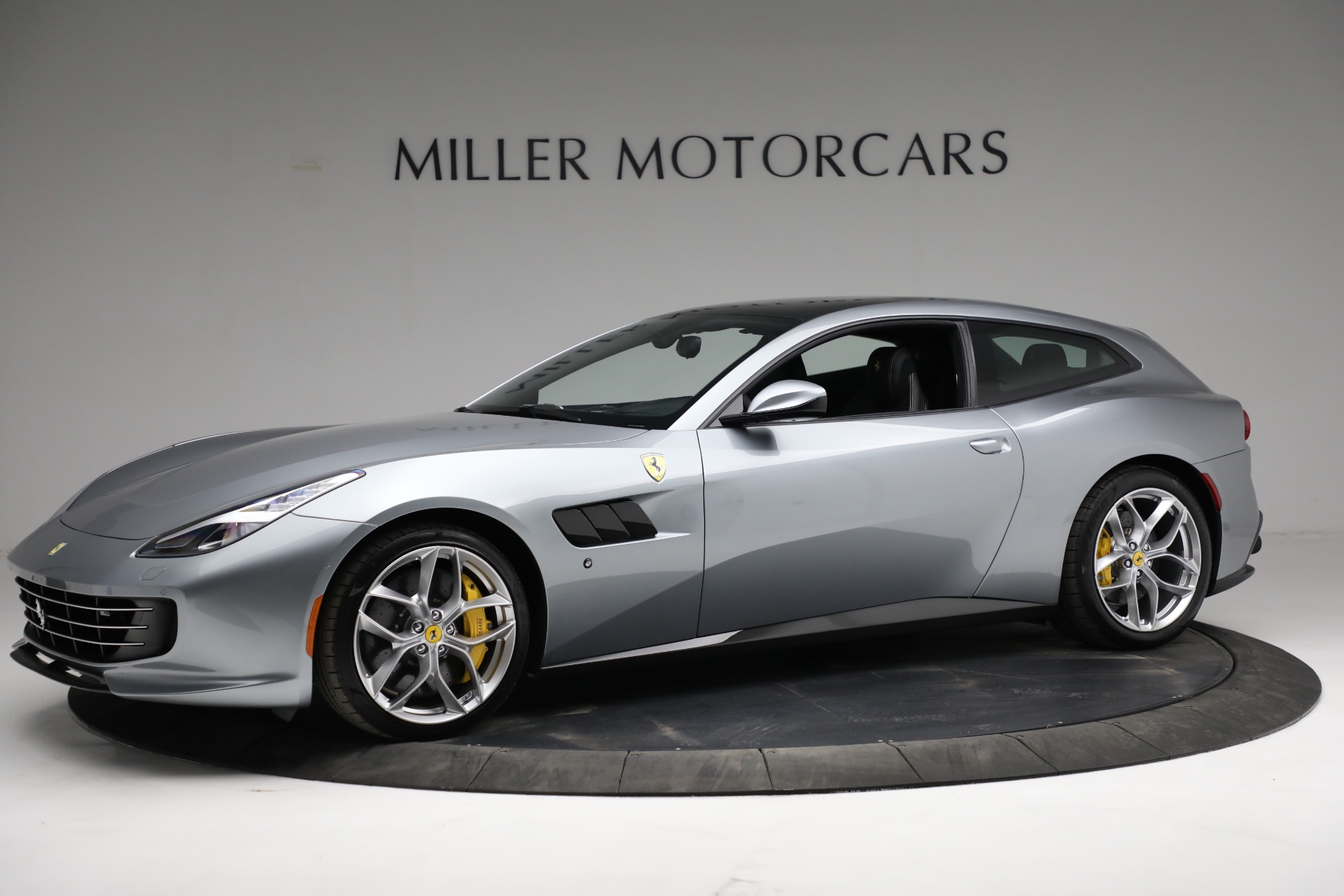 Used-2019-Ferrari-GTC4Lusso-T