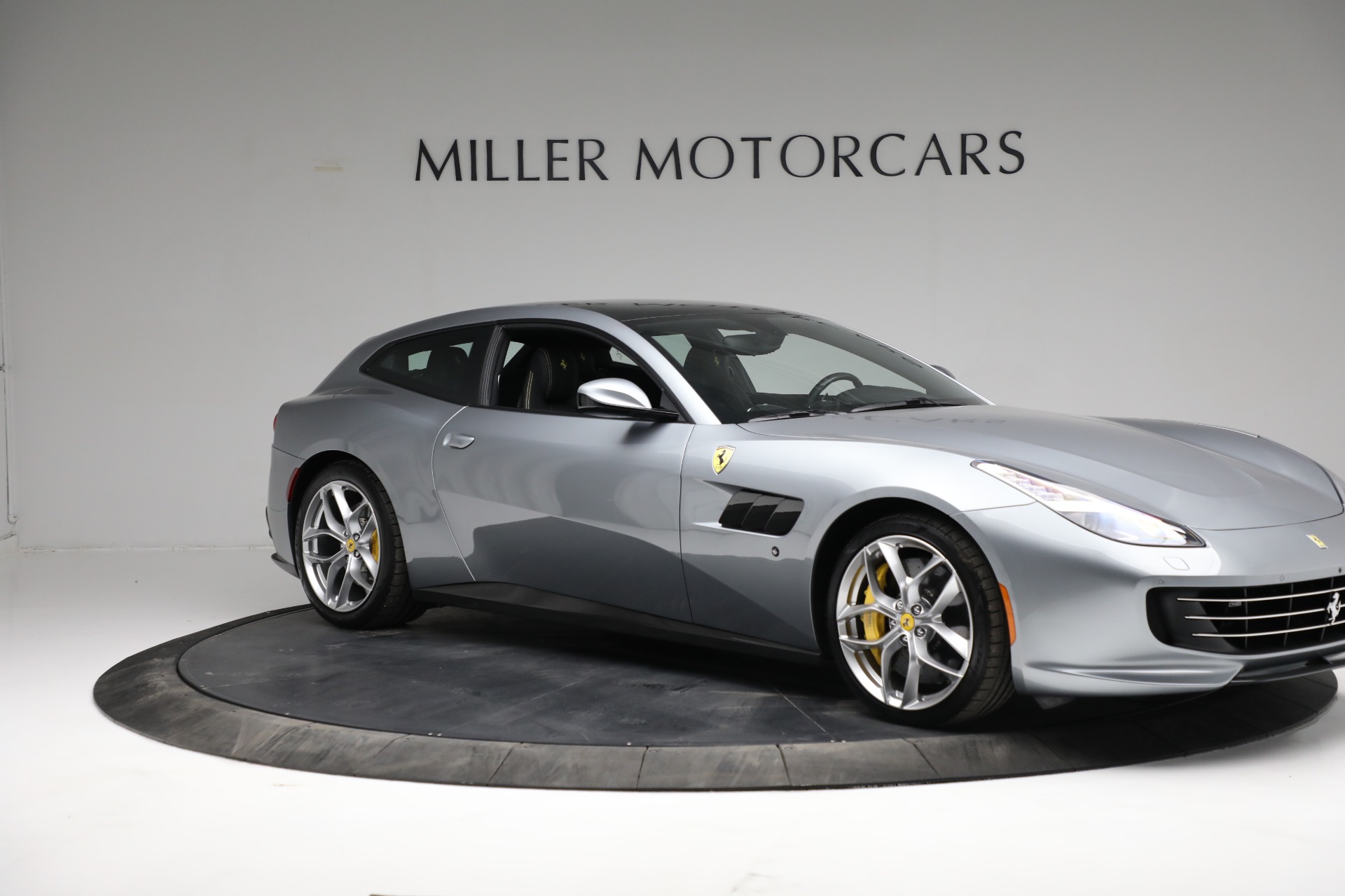 Used-2019-Ferrari-GTC4Lusso-T