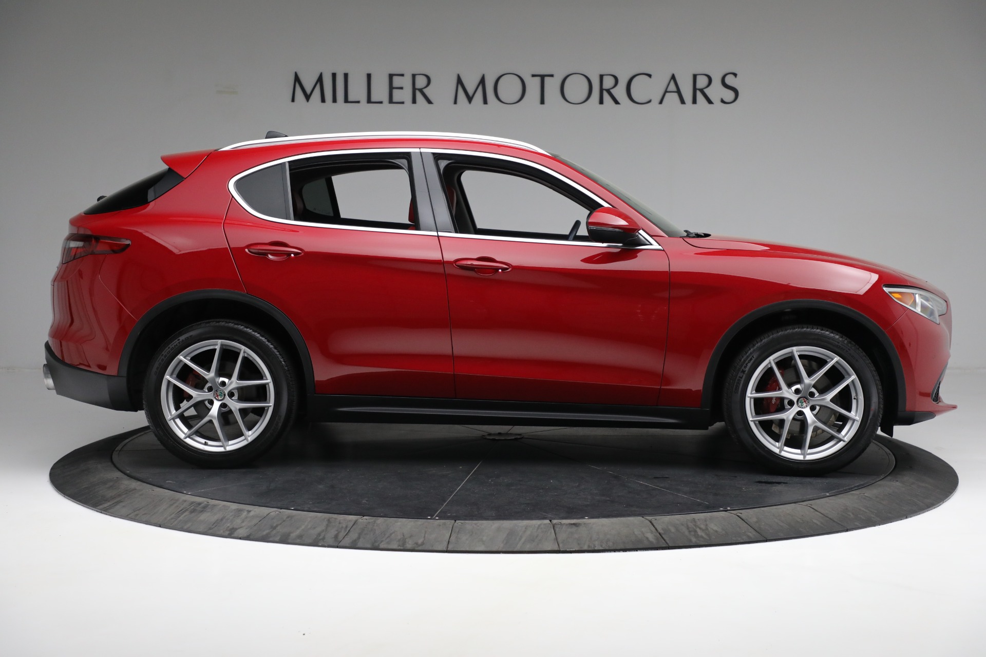 Used-2019-Alfa-Romeo-Stelvio-Ti-Lusso