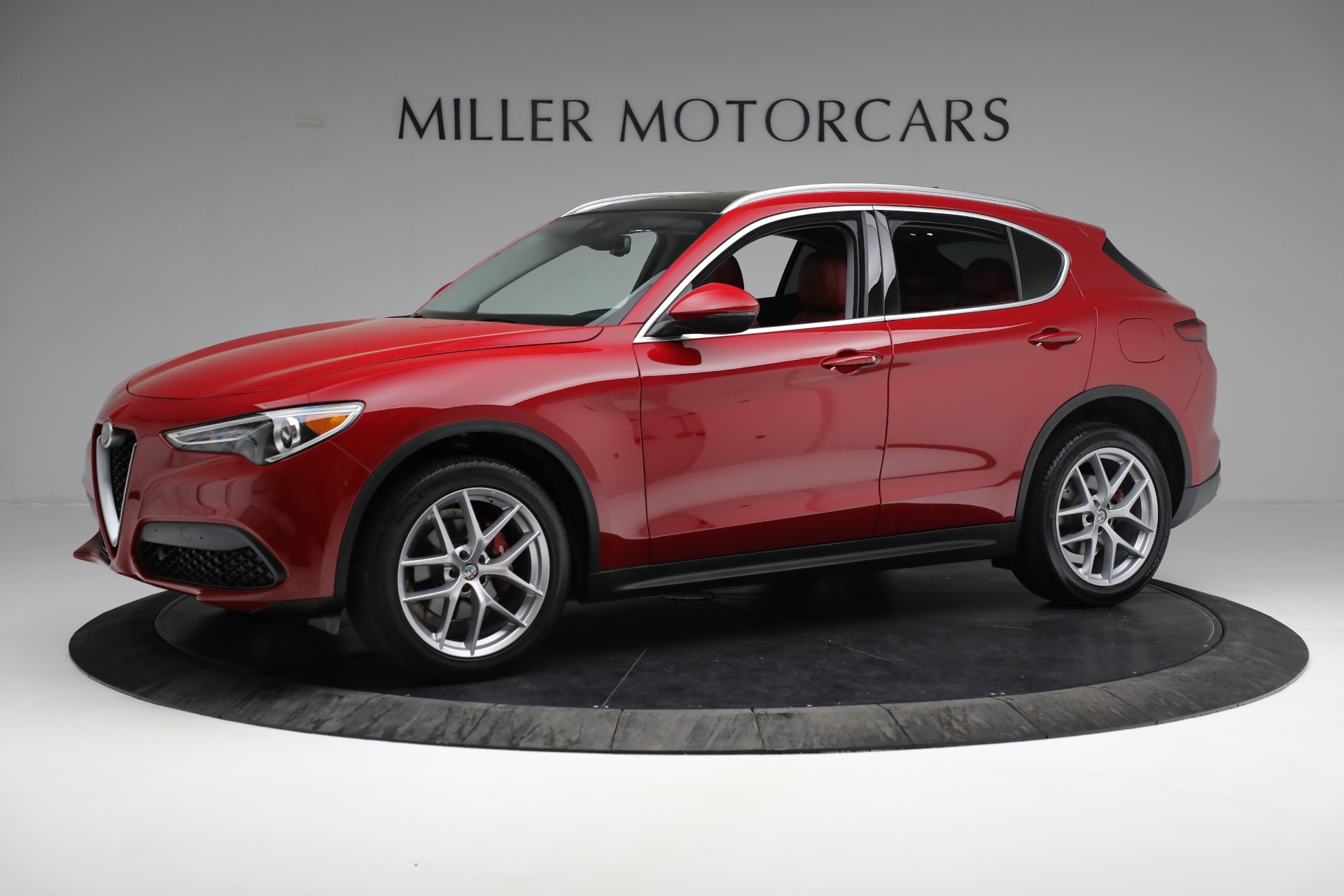 Used-2019-Alfa-Romeo-Stelvio-Ti-Lusso