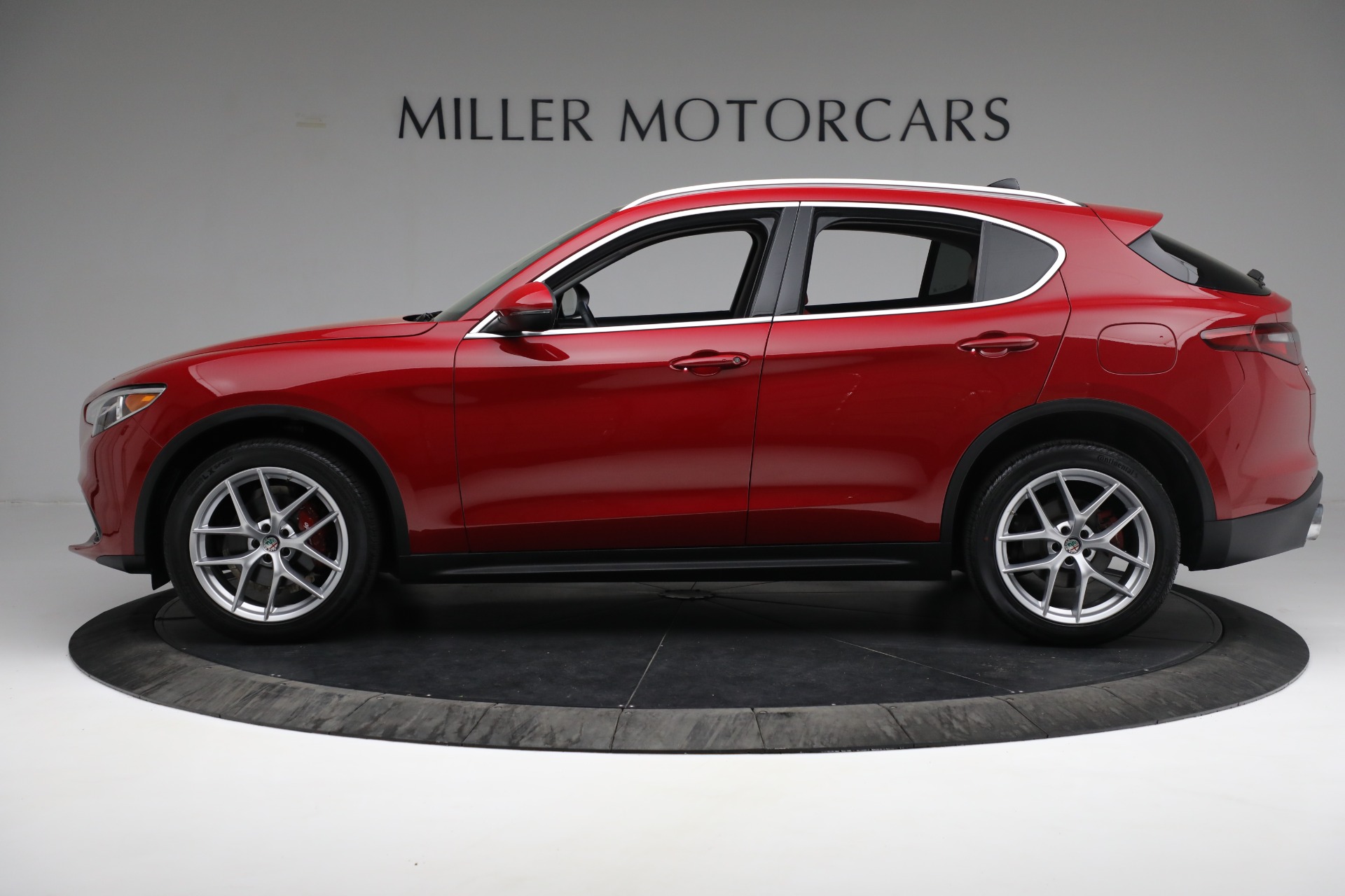 Used-2019-Alfa-Romeo-Stelvio-Ti-Lusso