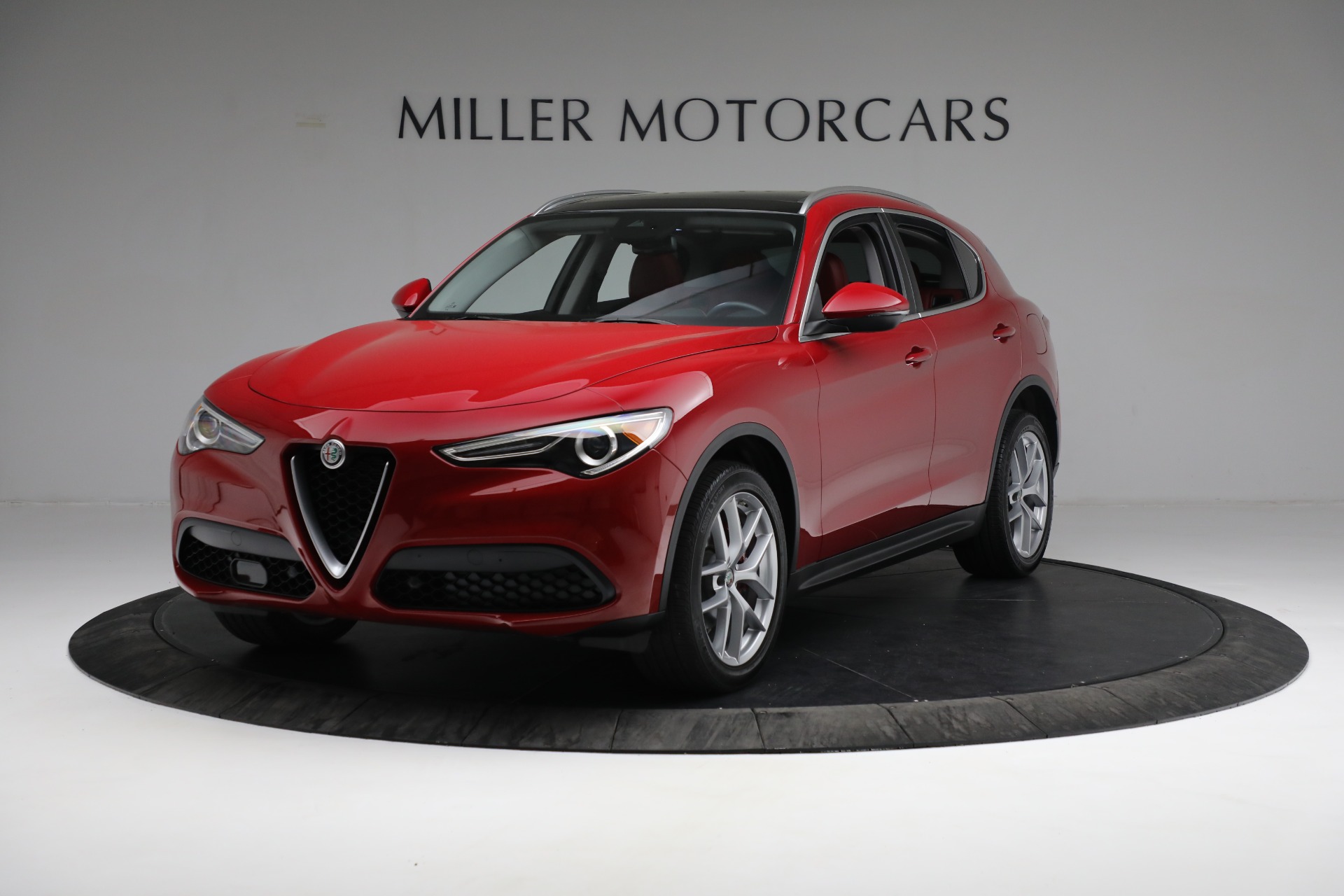 Used-2019-Alfa-Romeo-Stelvio-Ti-Lusso