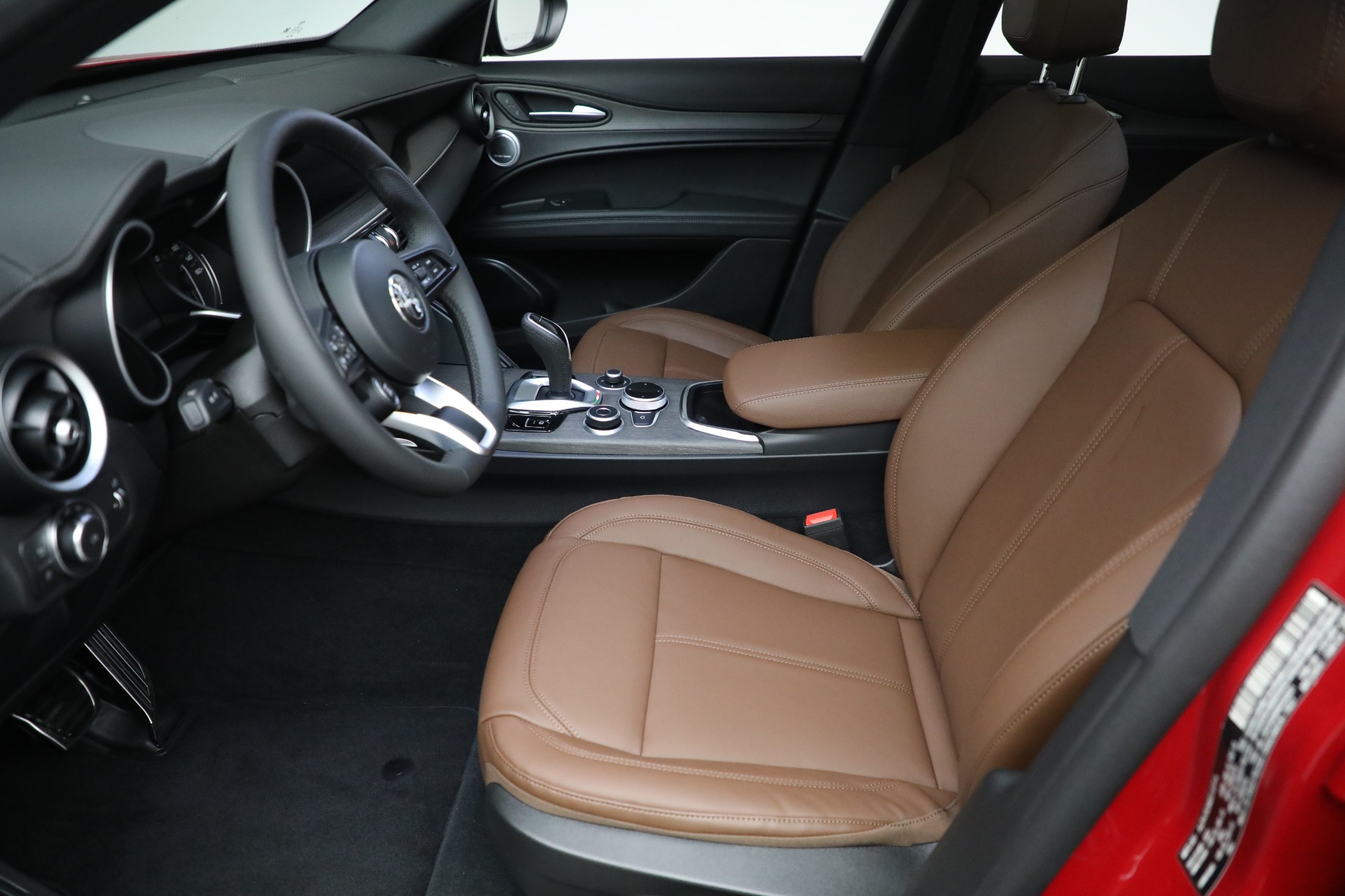 New-2022-Alfa-Romeo-Stelvio-Ti