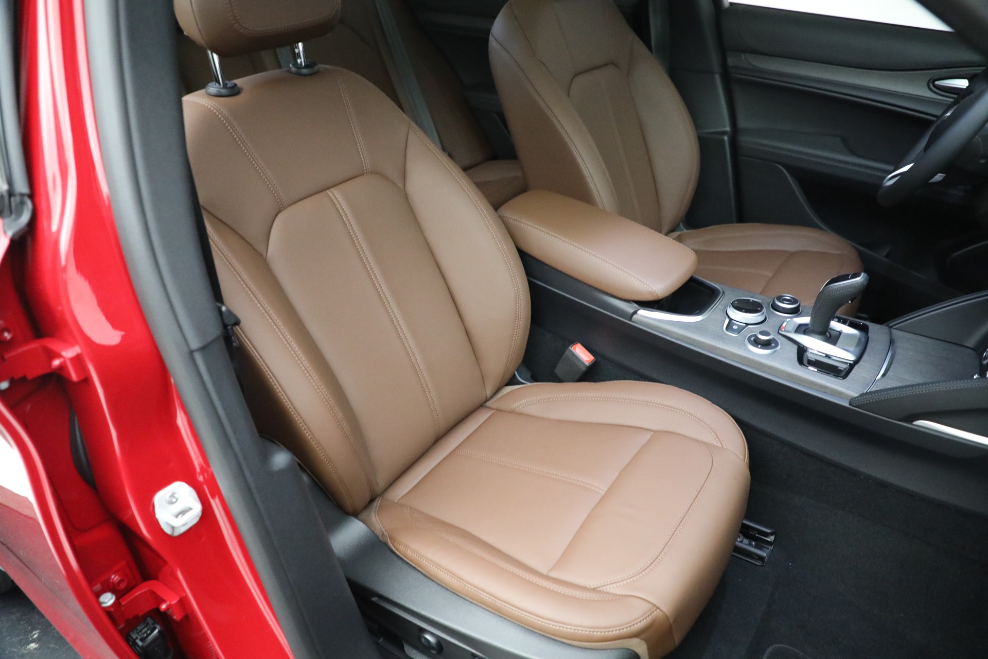 New-2022-Alfa-Romeo-Stelvio-Ti