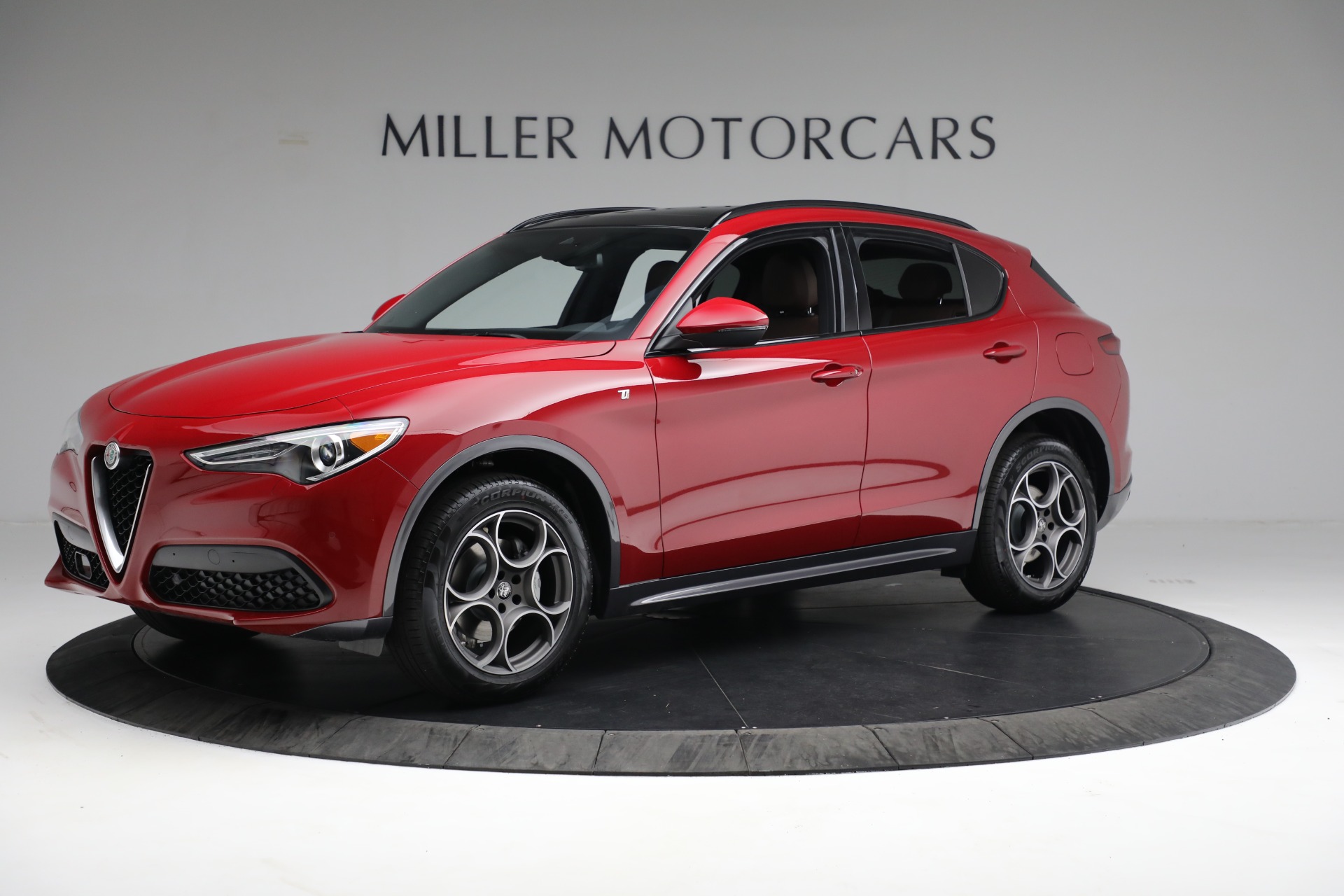 New-2022-Alfa-Romeo-Stelvio-Ti