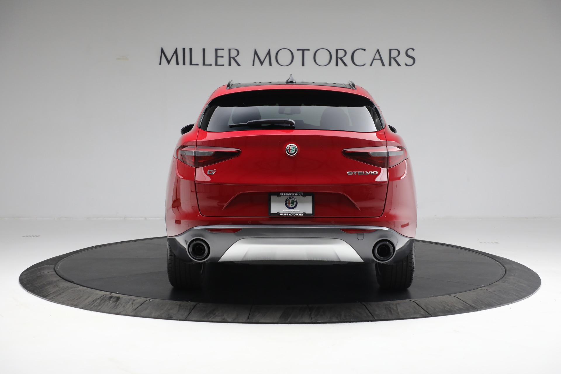 New-2022-Alfa-Romeo-Stelvio-Ti