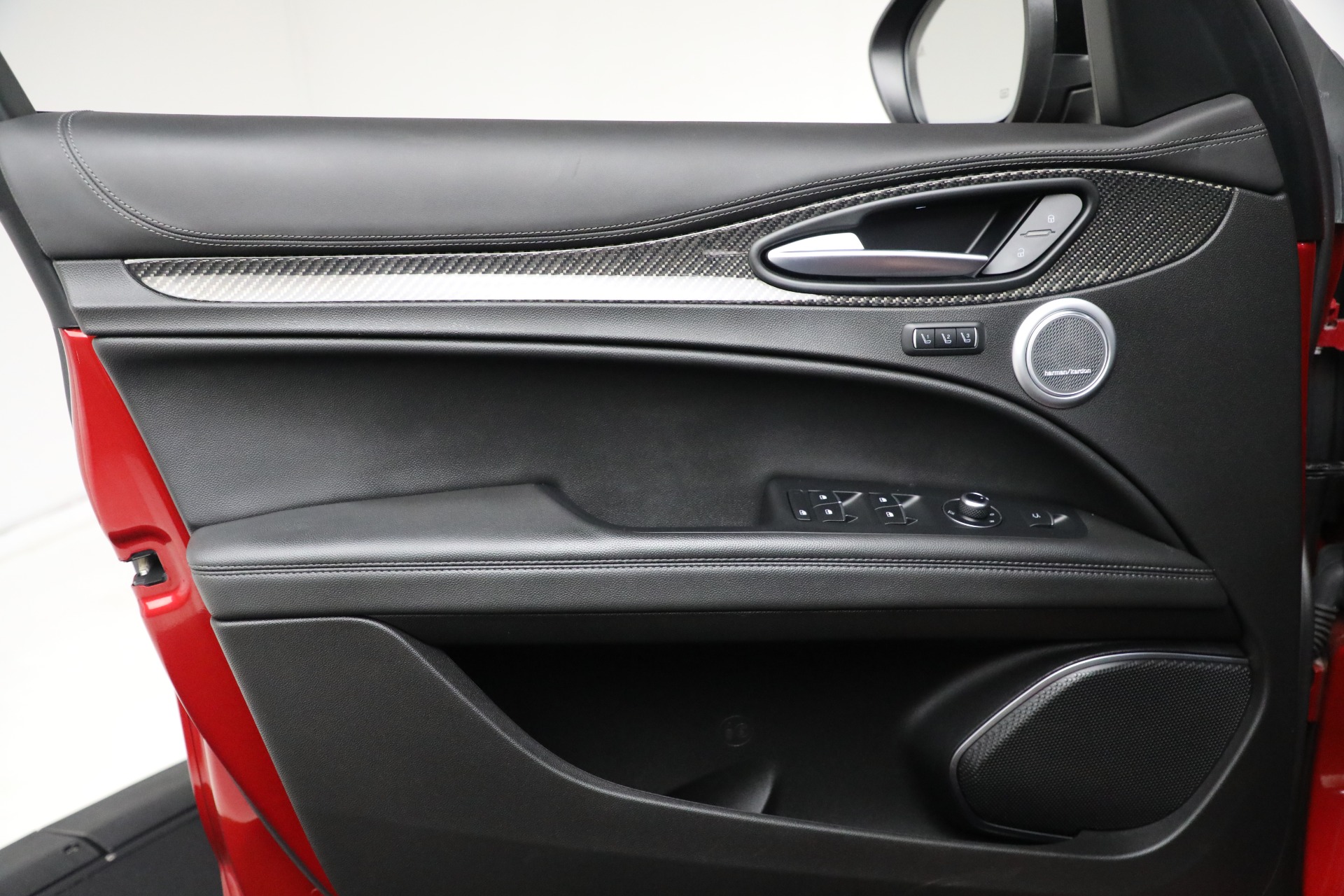 Used-2022-Alfa-Romeo-Stelvio-Quadrifoglio