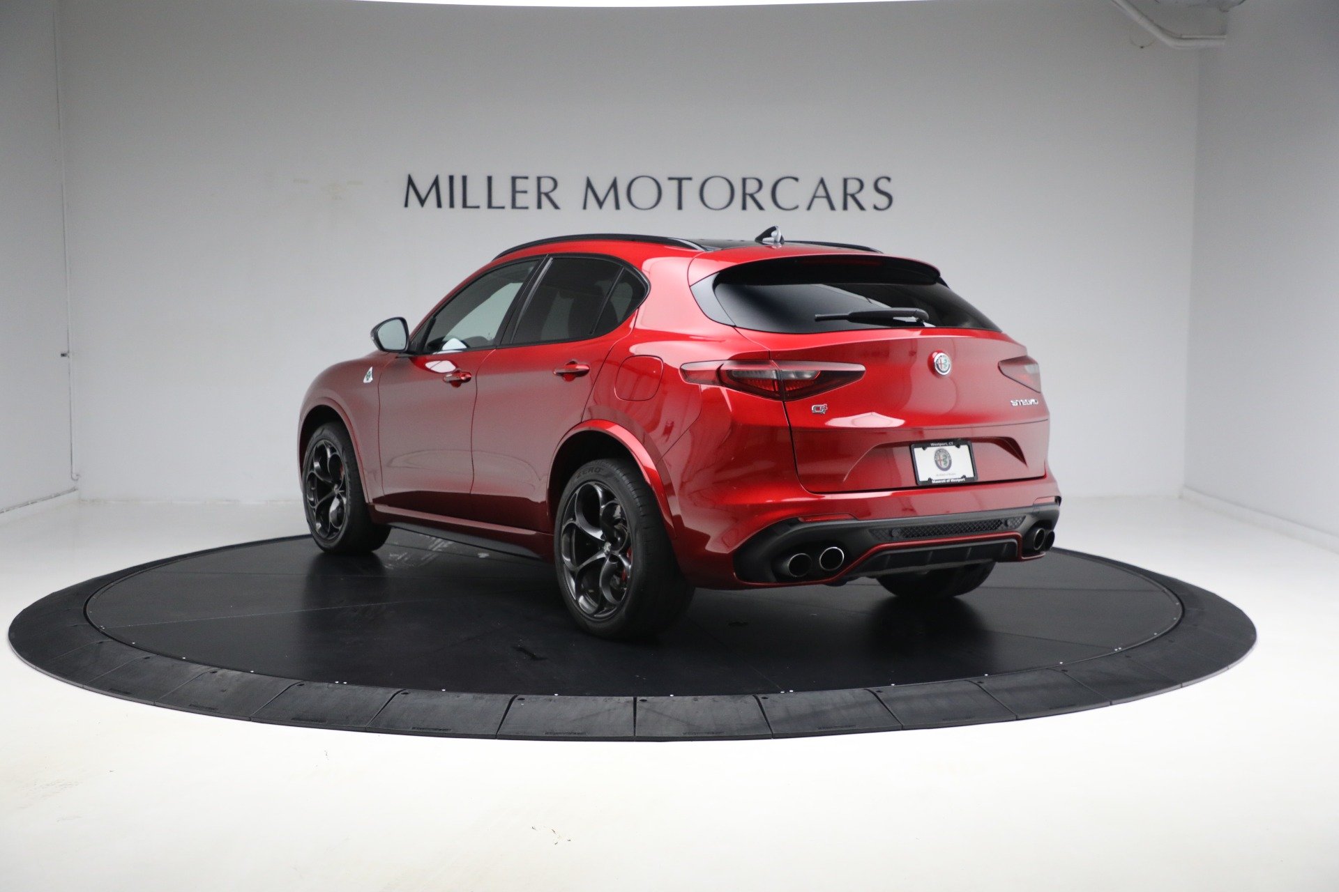 Used-2022-Alfa-Romeo-Stelvio-Quadrifoglio