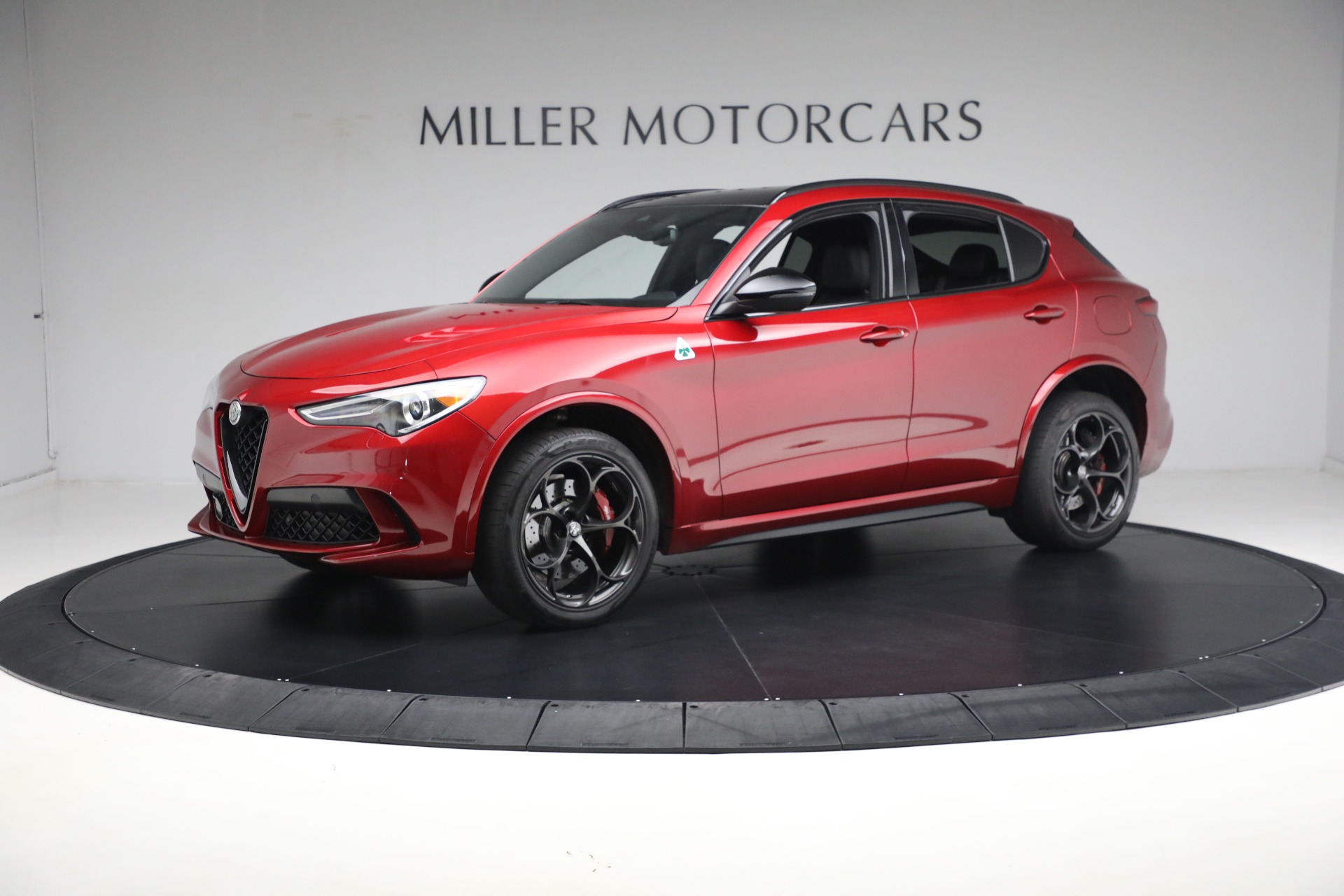 Used-2022-Alfa-Romeo-Stelvio-Quadrifoglio