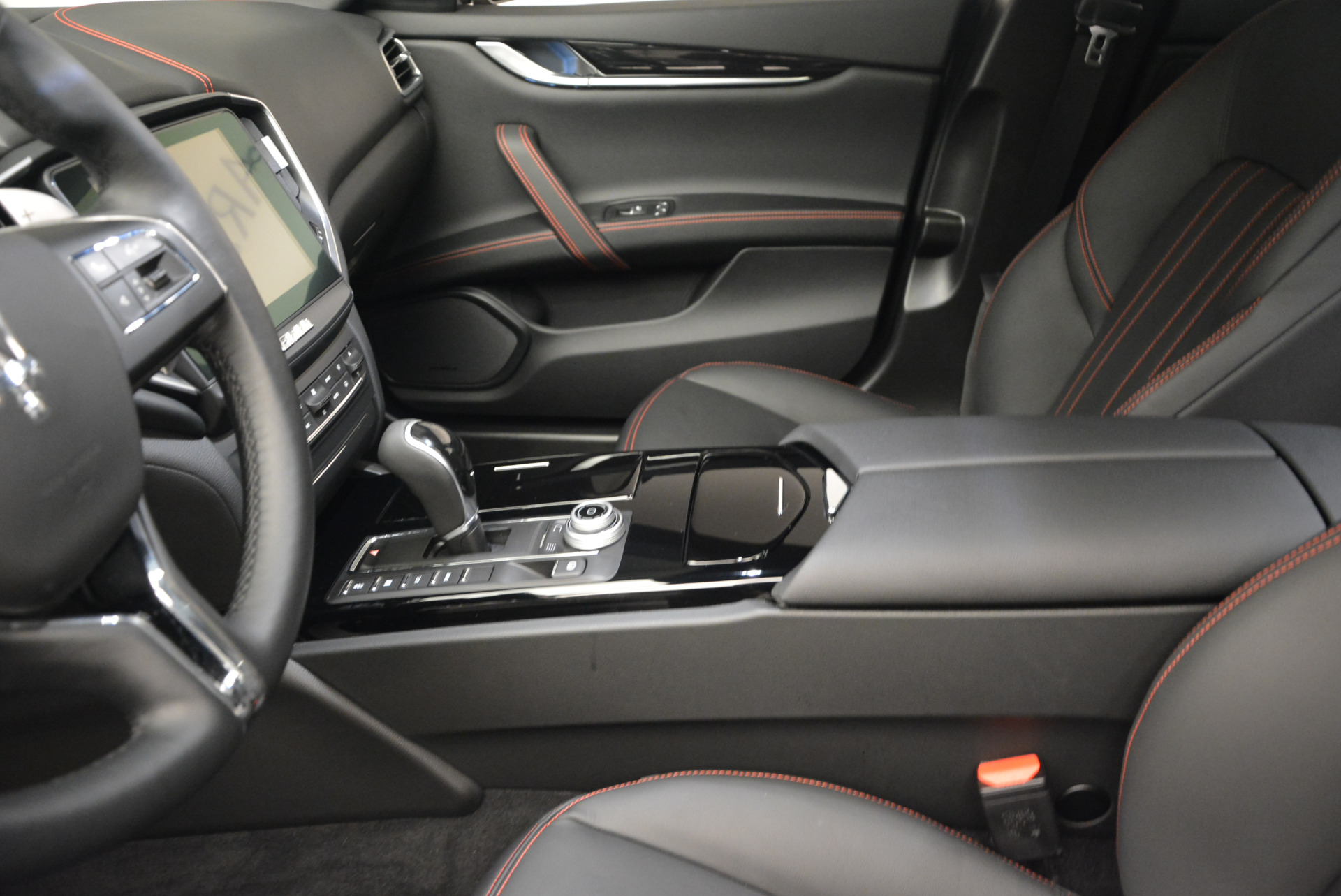 New-2017-Maserati-Ghibli-S-Q4