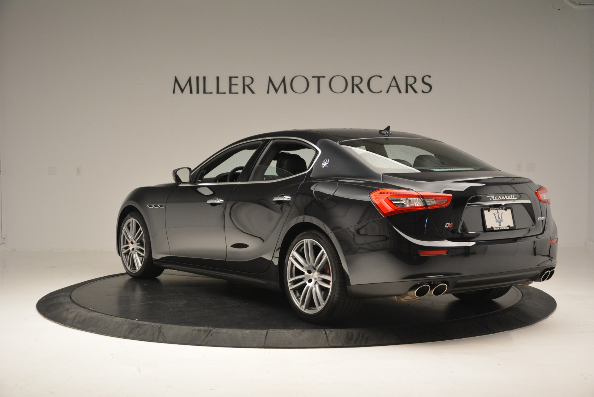 New-2017-Maserati-Ghibli-S-Q4