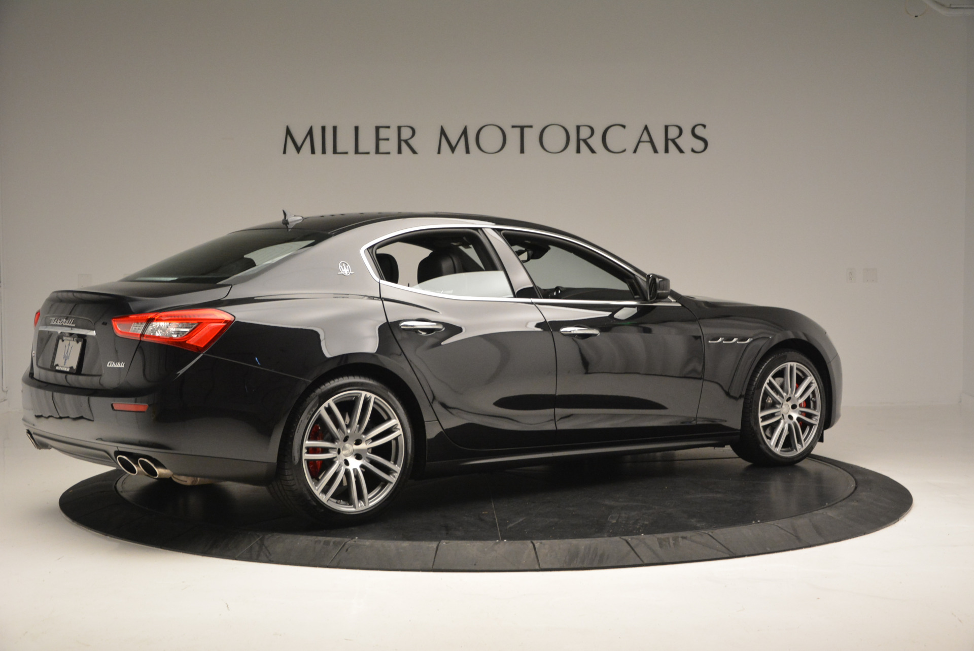 New-2017-Maserati-Ghibli-S-Q4