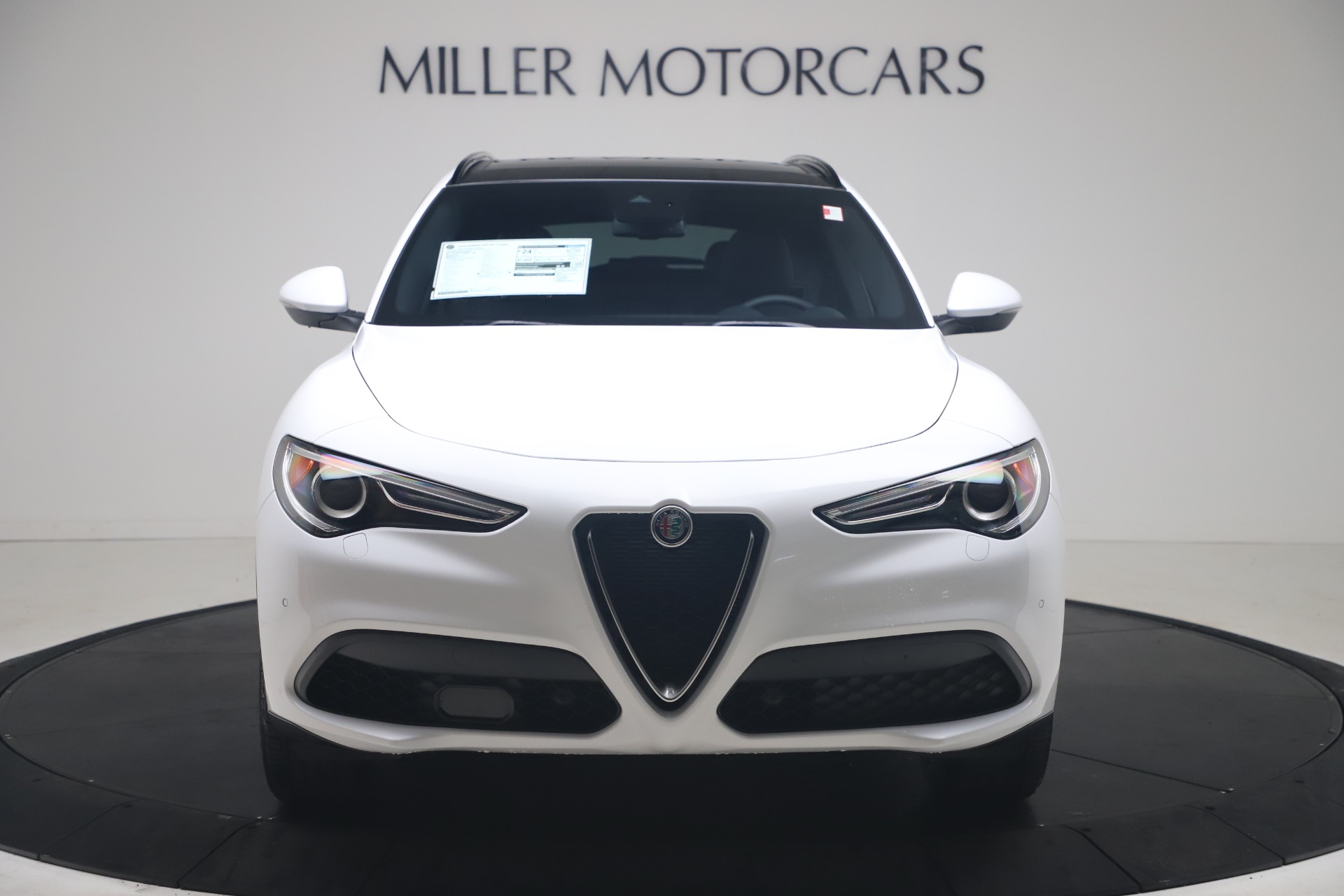 New-2022-Alfa-Romeo-Stelvio-Ti