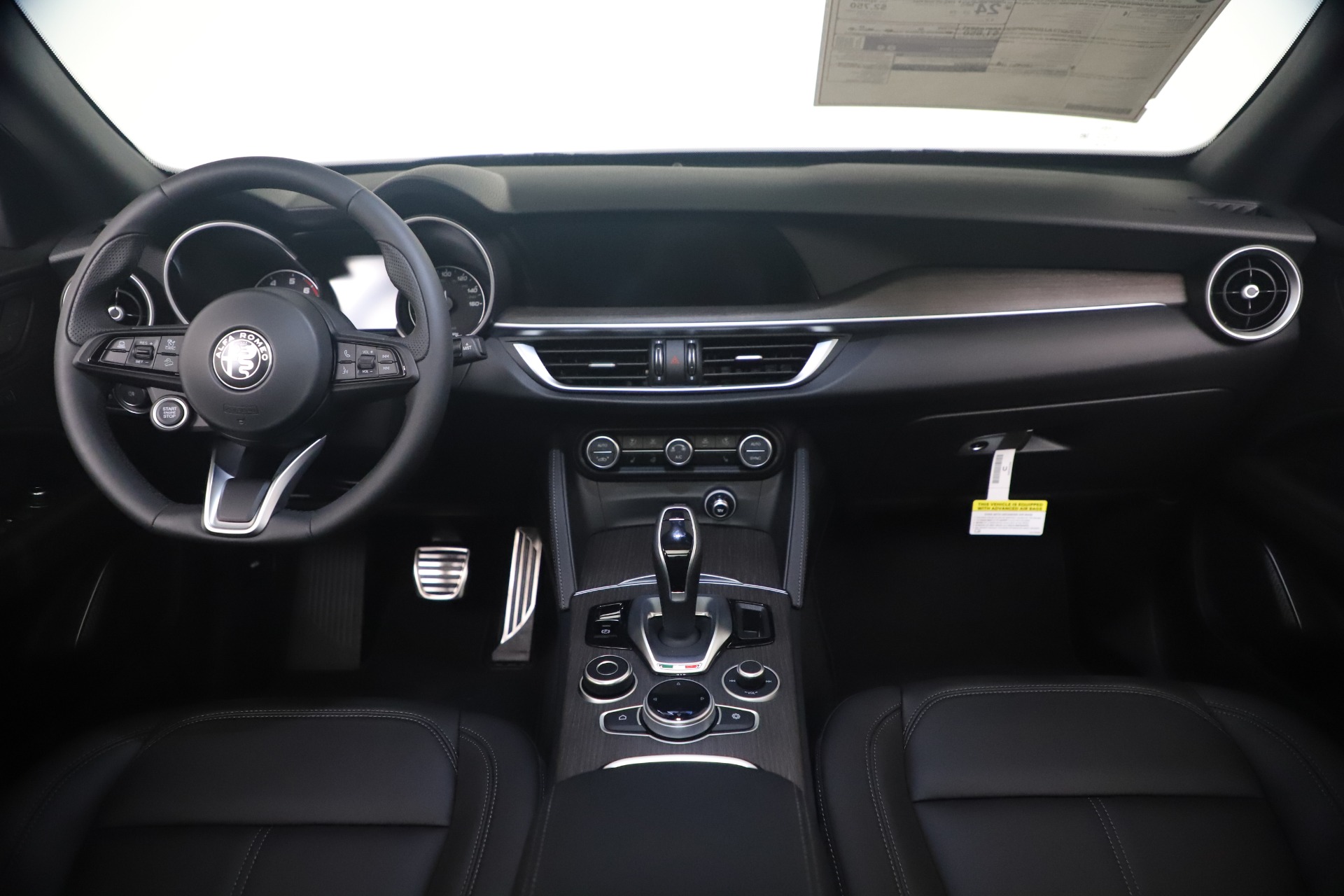 New-2022-Alfa-Romeo-Stelvio-Ti