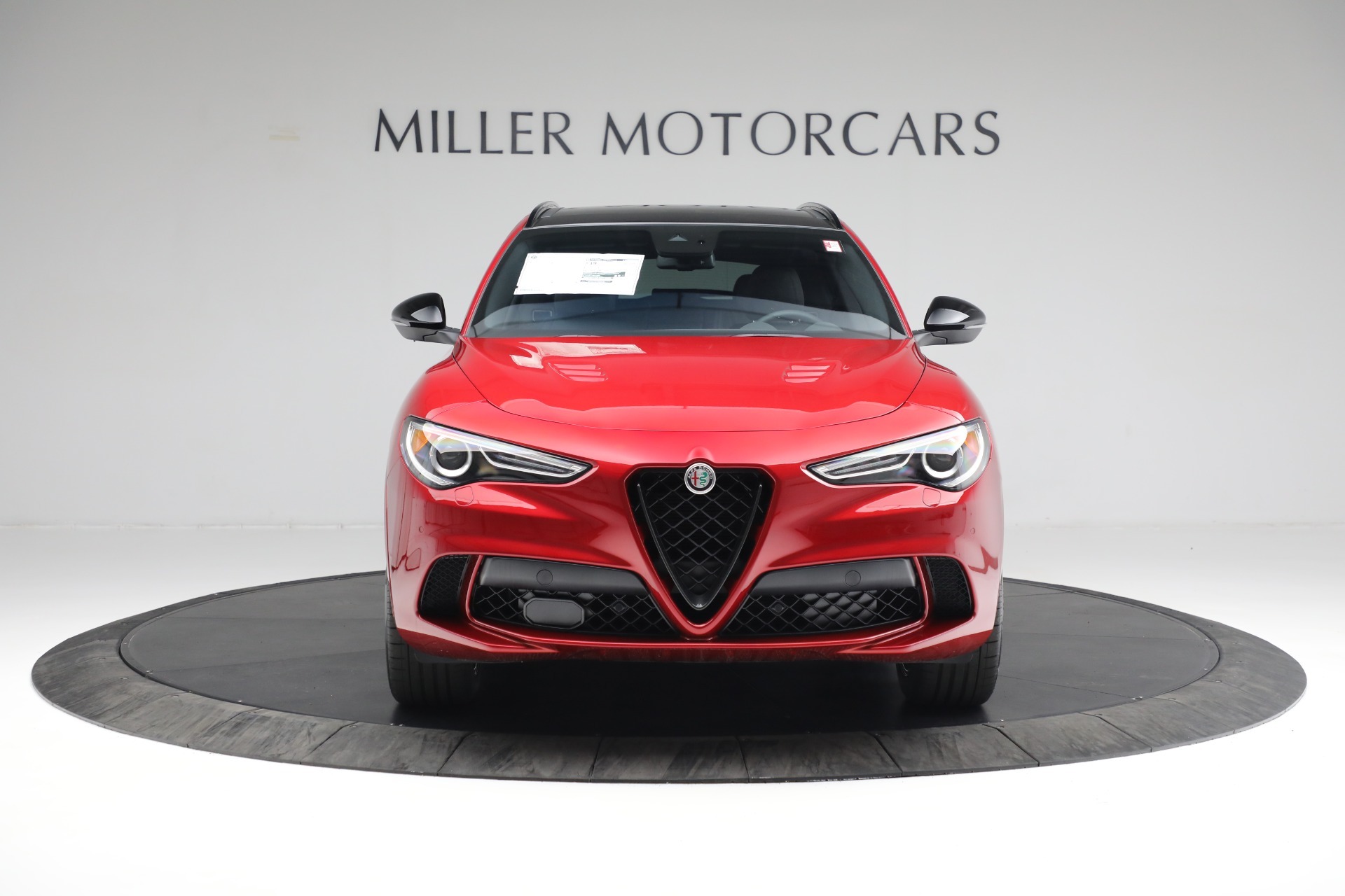New-2022-Alfa-Romeo-Stelvio-Quadrifoglio