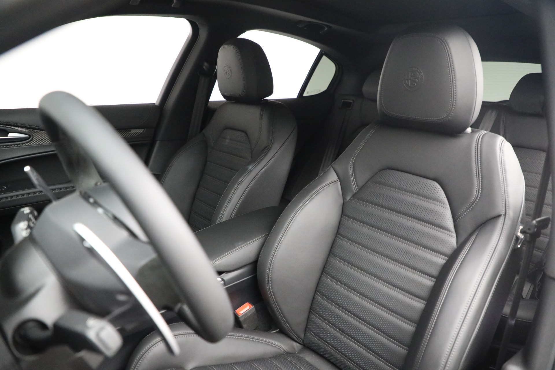 New-2022-Alfa-Romeo-Stelvio-Quadrifoglio