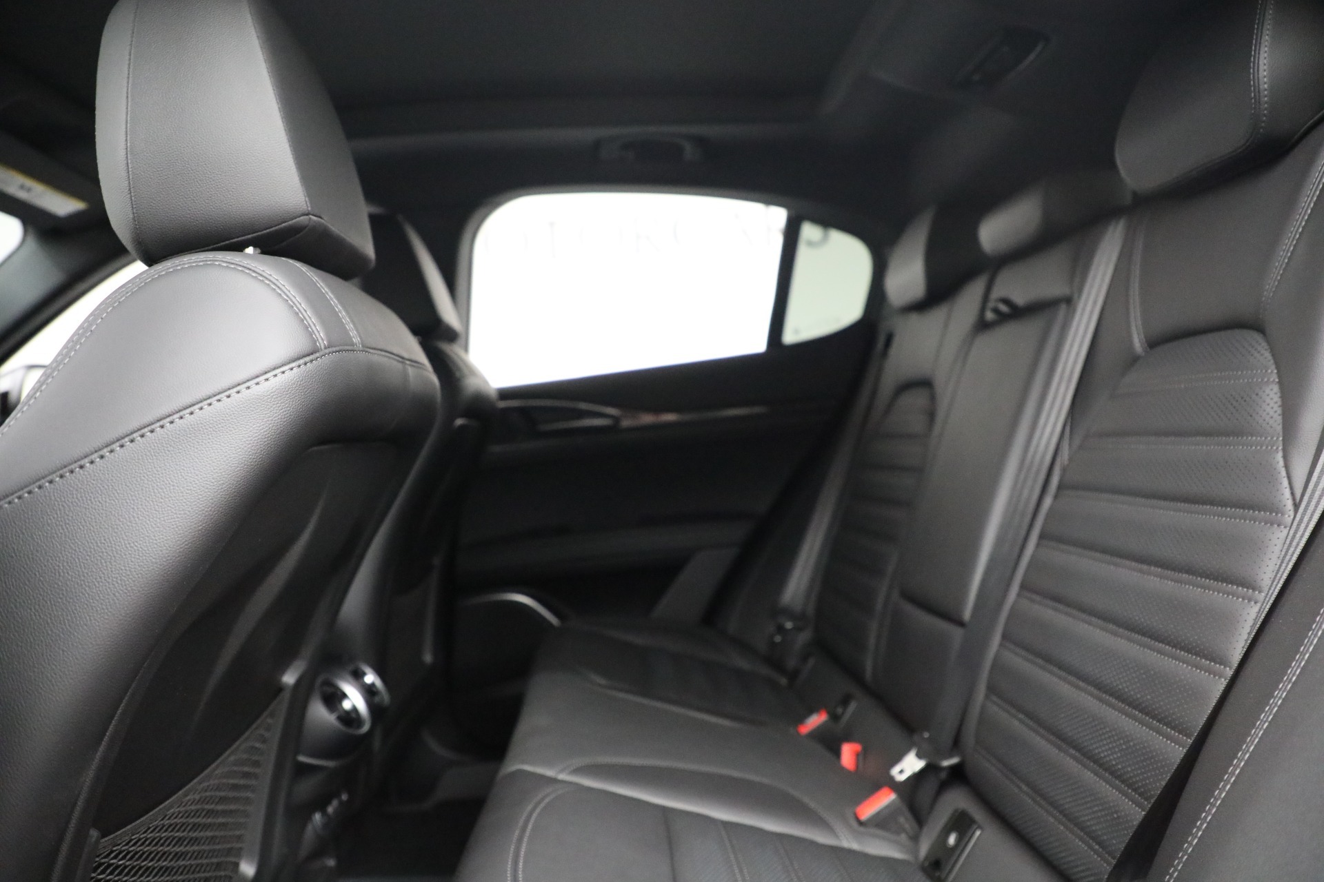 New-2022-Alfa-Romeo-Stelvio-Quadrifoglio