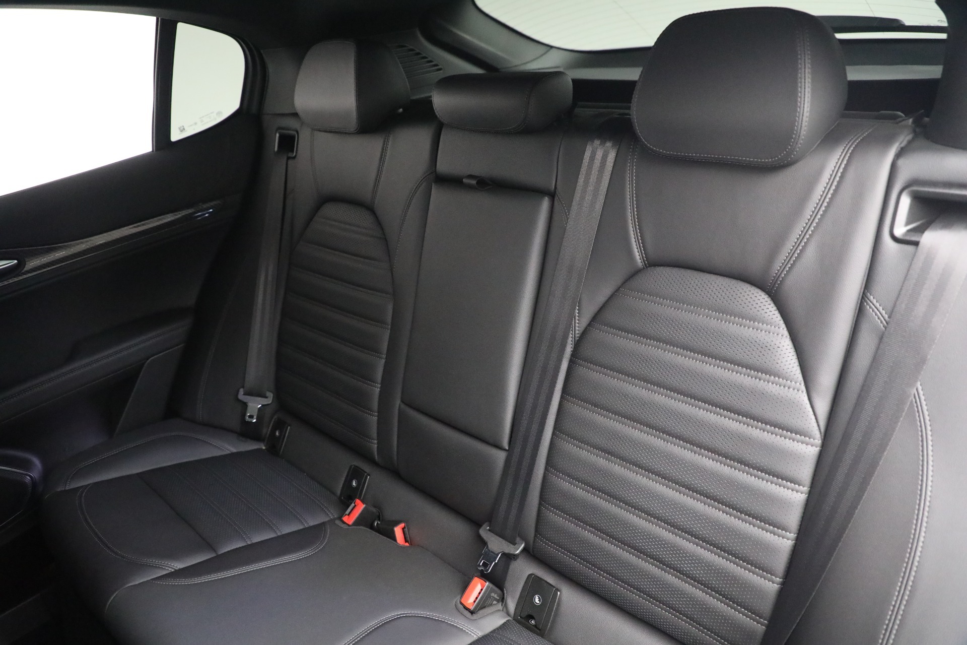 New-2022-Alfa-Romeo-Stelvio-Quadrifoglio