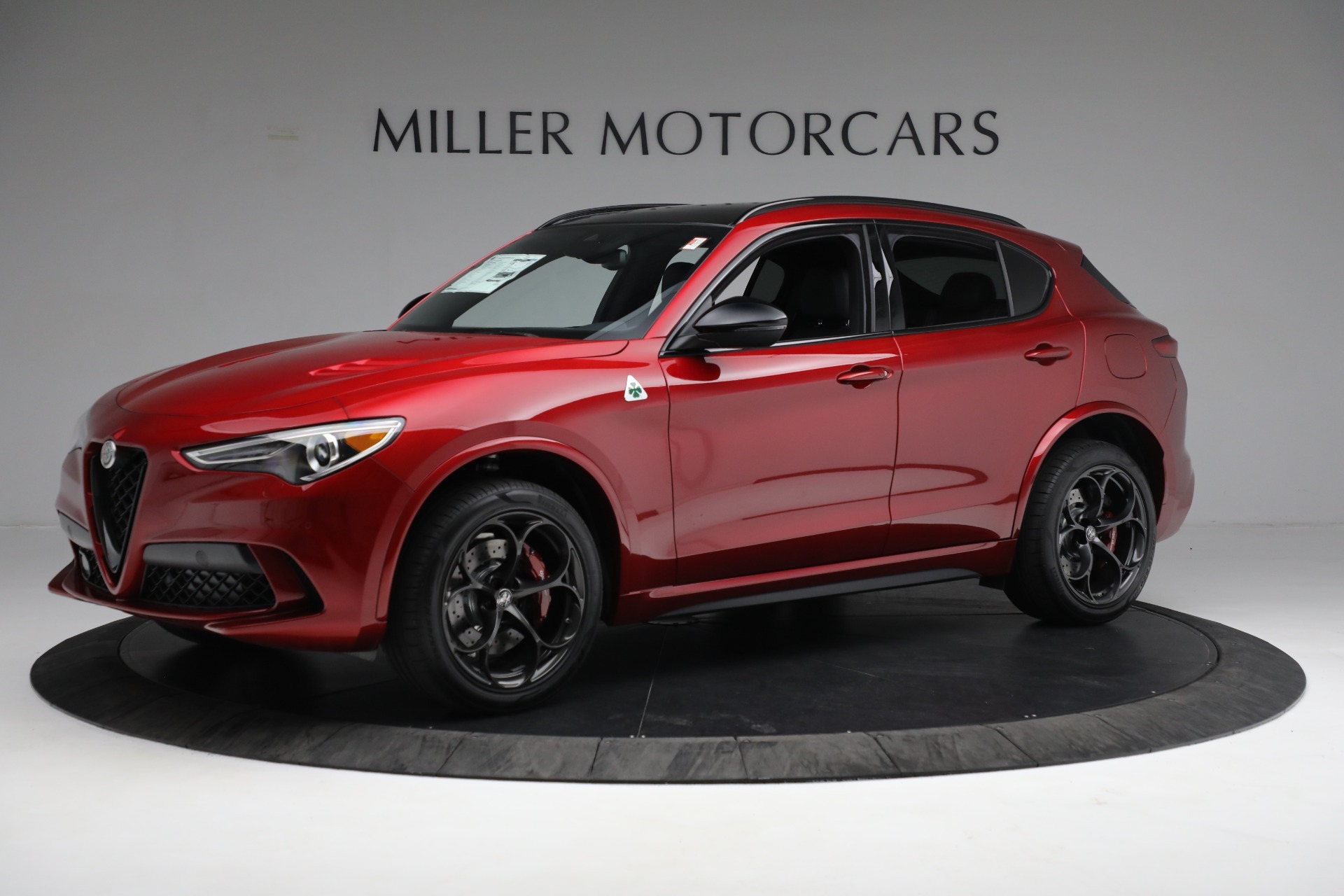 New-2022-Alfa-Romeo-Stelvio-Quadrifoglio