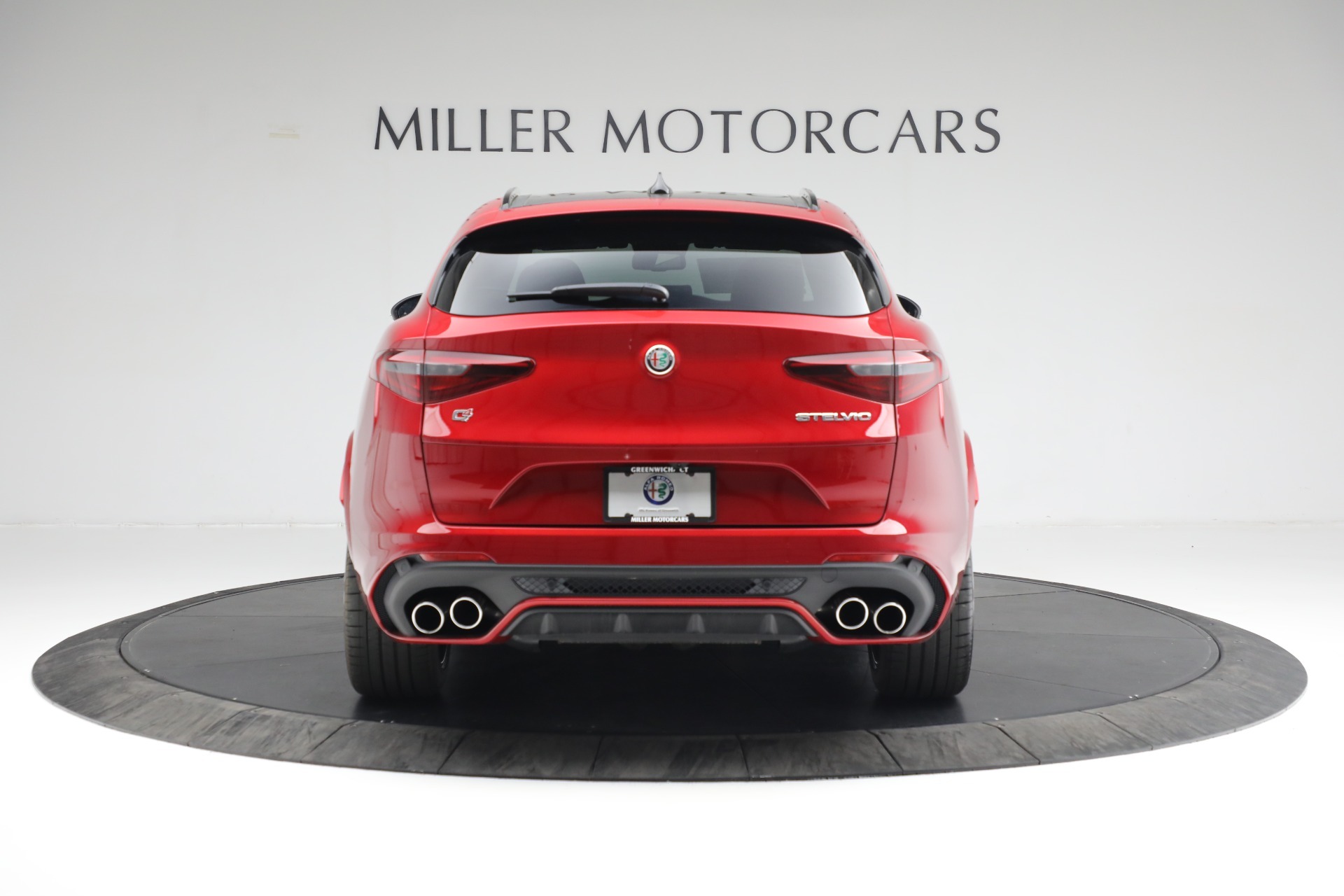 New-2022-Alfa-Romeo-Stelvio-Quadrifoglio