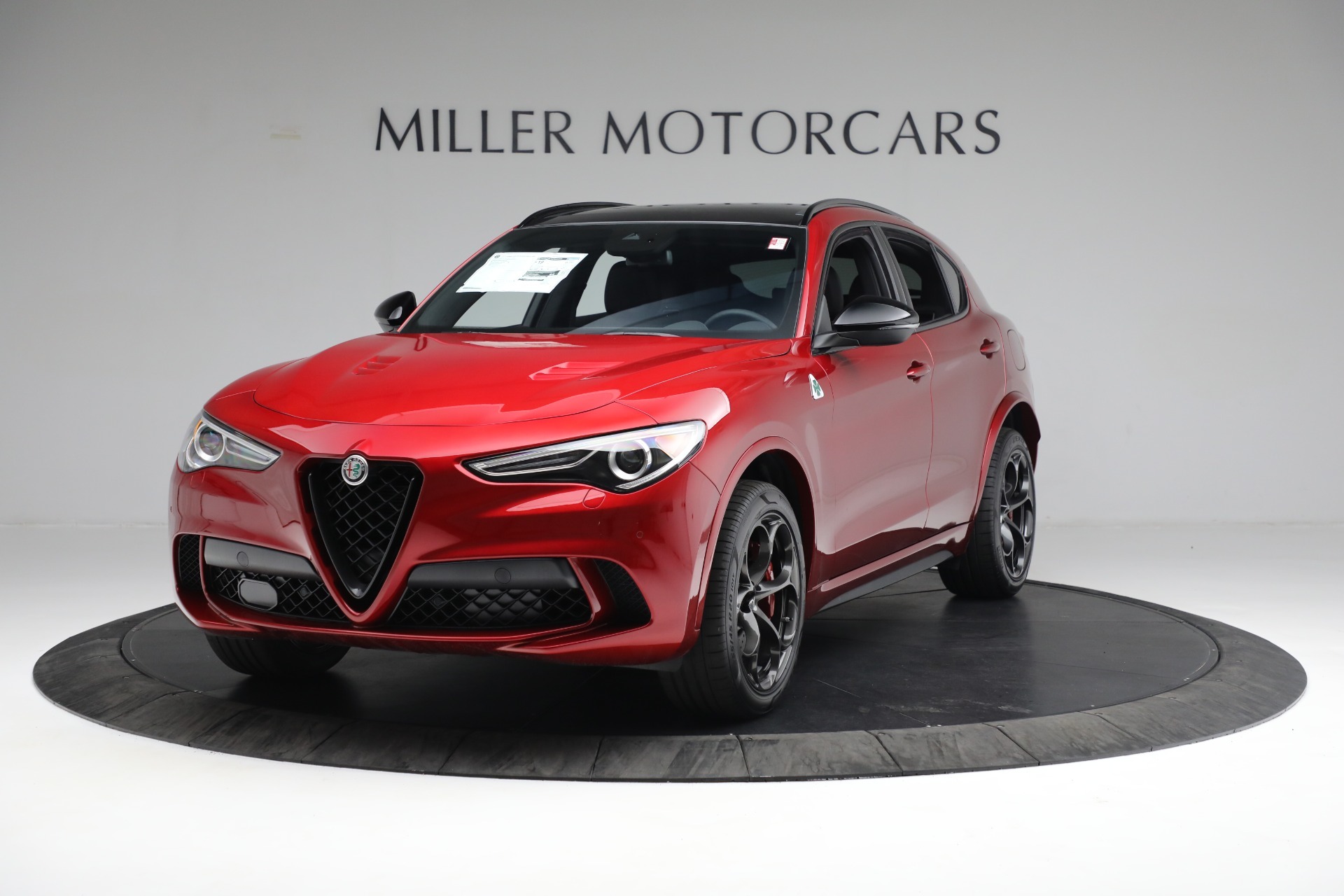 New-2022-Alfa-Romeo-Stelvio-Quadrifoglio