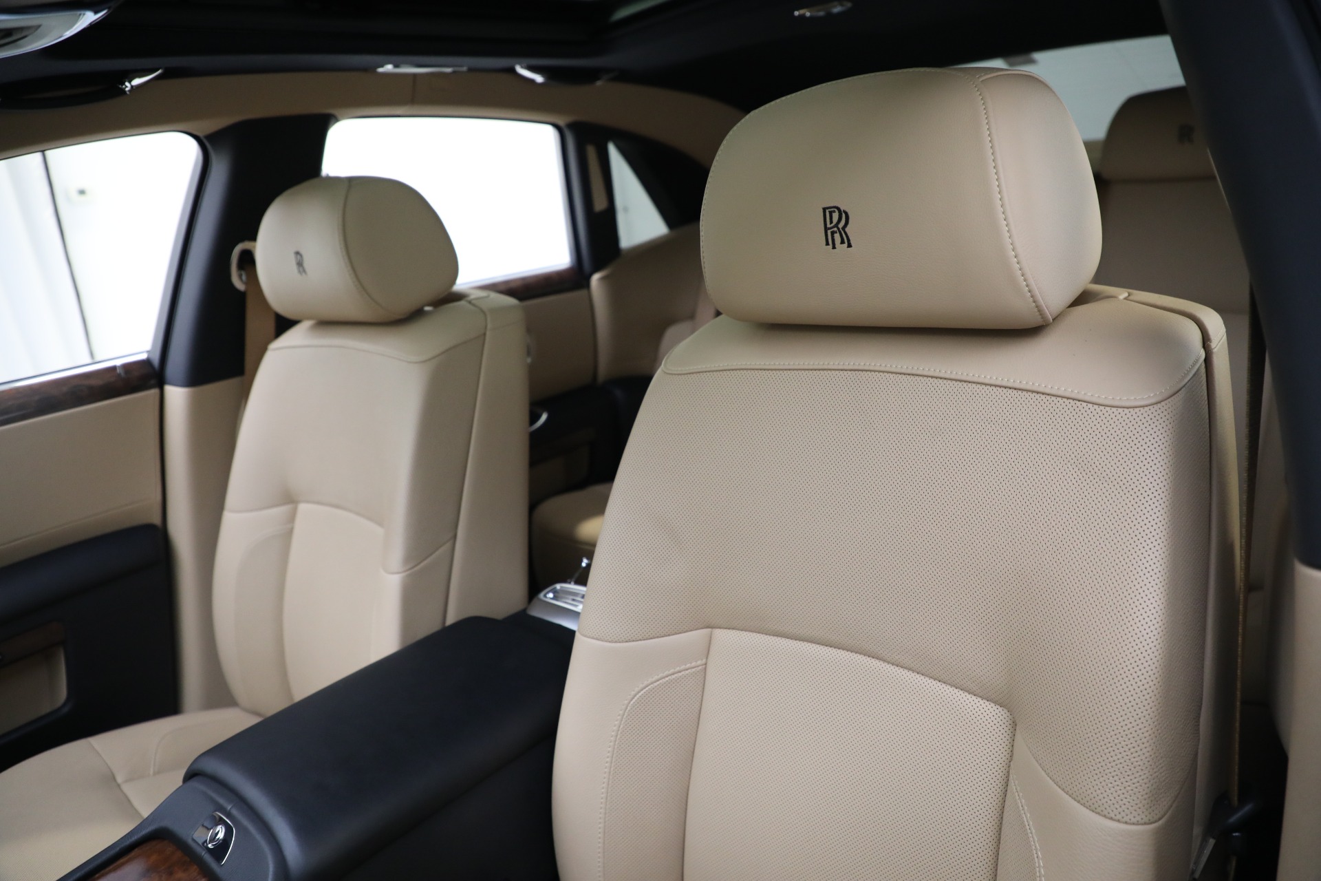 Used-2013-Rolls-Royce-Ghost