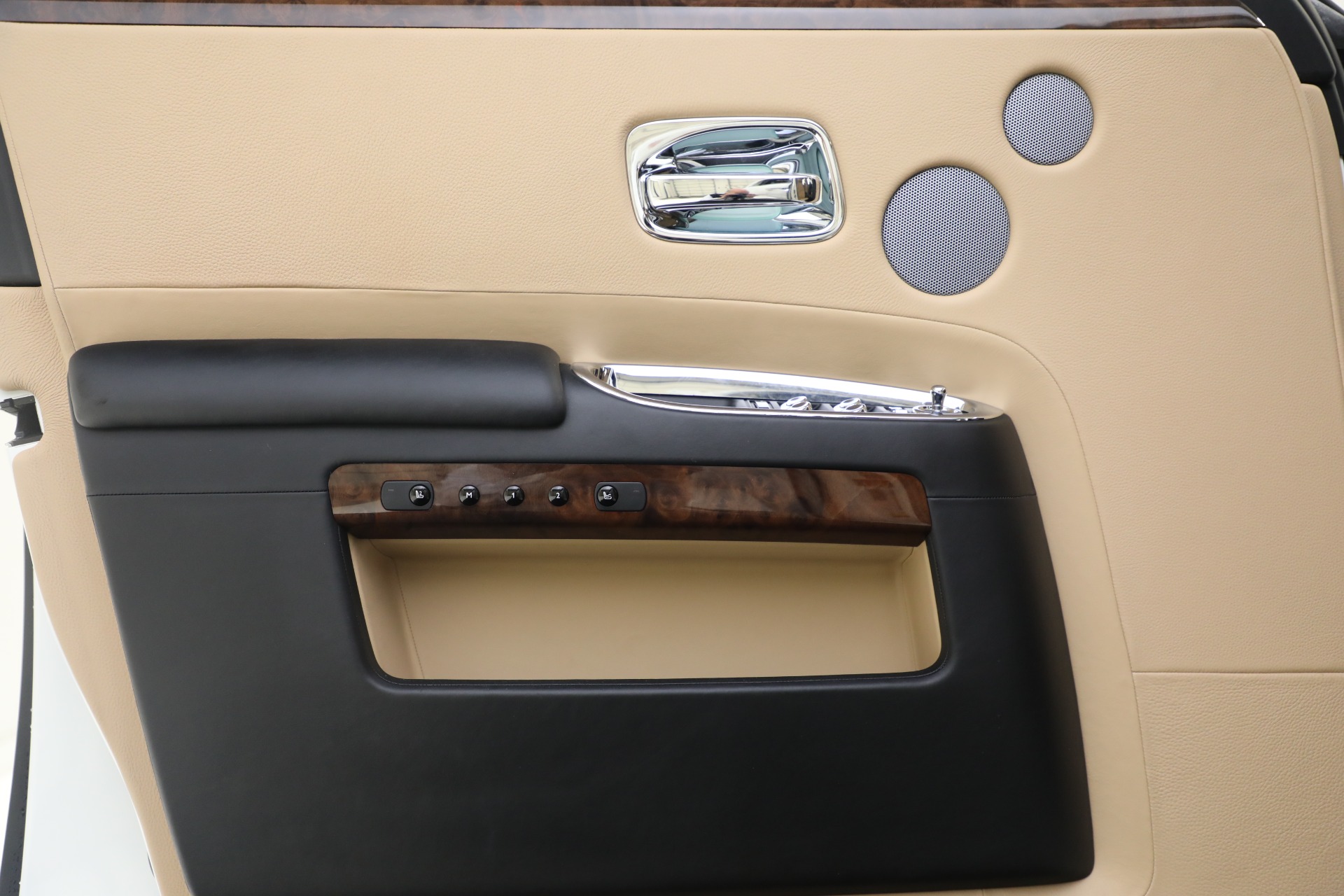 Used-2013-Rolls-Royce-Ghost