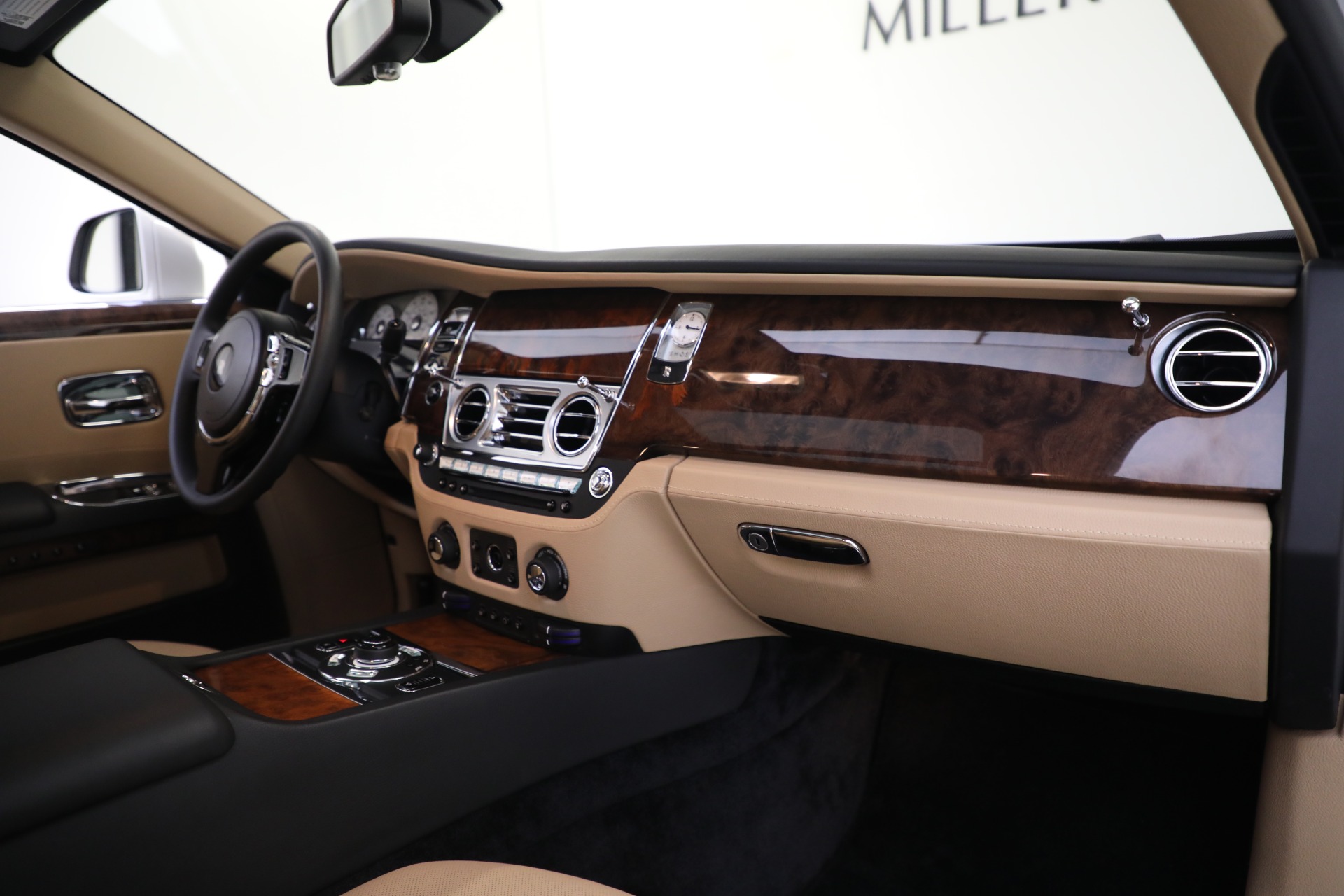 Used-2013-Rolls-Royce-Ghost