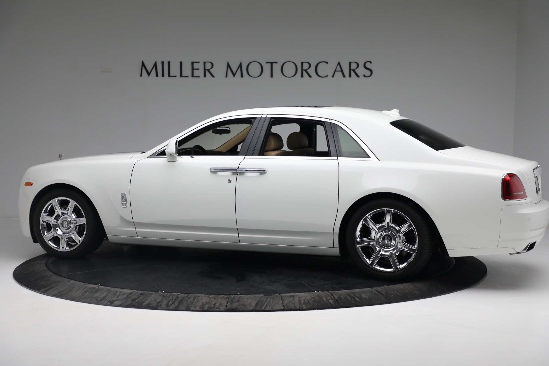 Used-2013-Rolls-Royce-Ghost