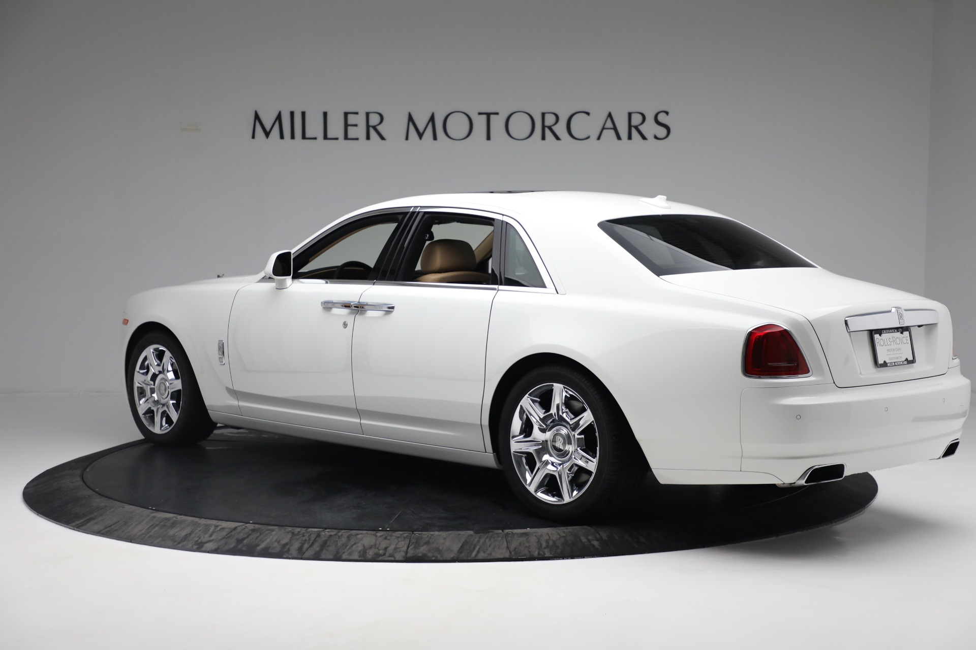 Used-2013-Rolls-Royce-Ghost