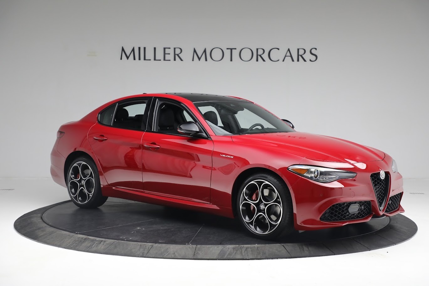Used-2022-Alfa-Romeo-Giulia-Veloce