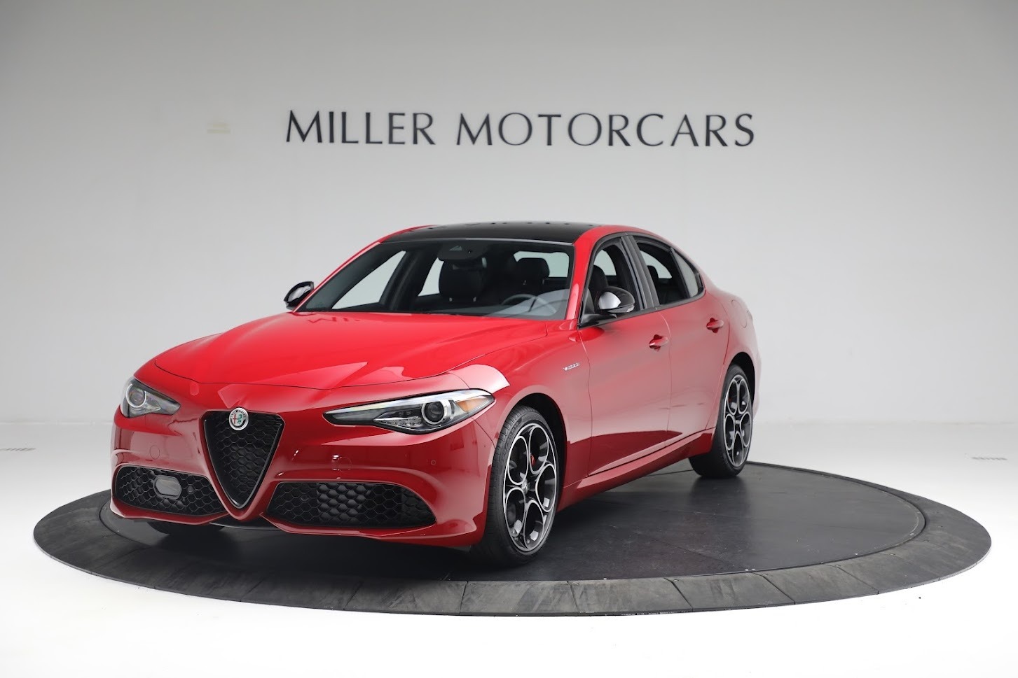 Used-2022-Alfa-Romeo-Giulia-Veloce