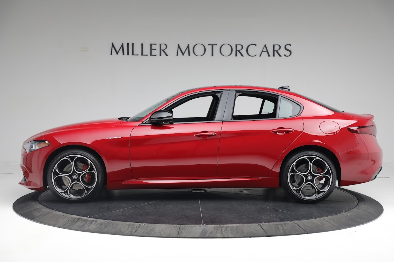 Used-2022-Alfa-Romeo-Giulia-Veloce