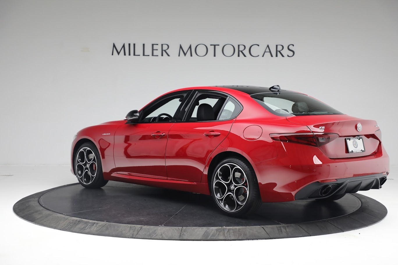 Used-2022-Alfa-Romeo-Giulia-Veloce