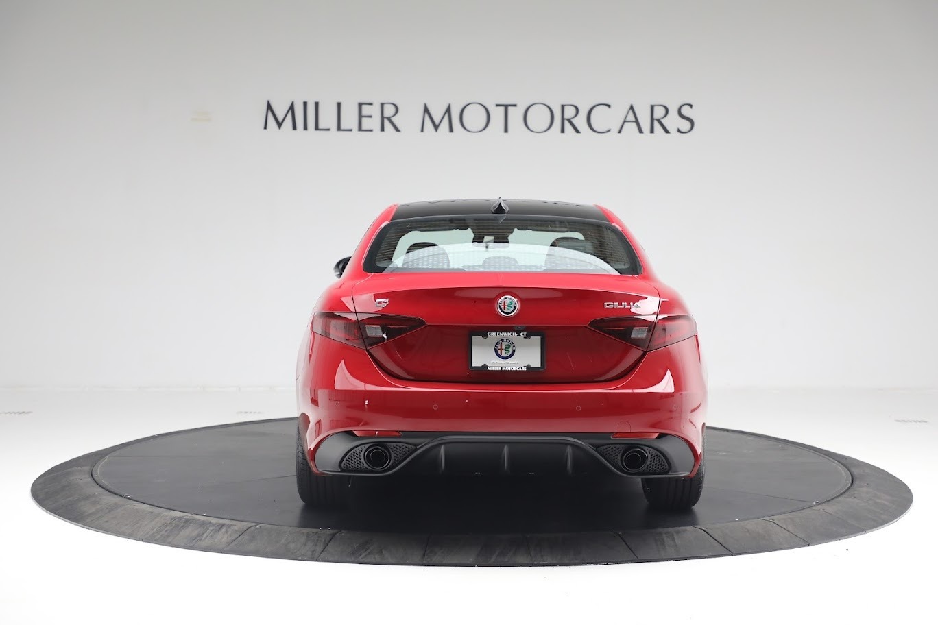 Used-2022-Alfa-Romeo-Giulia-Veloce