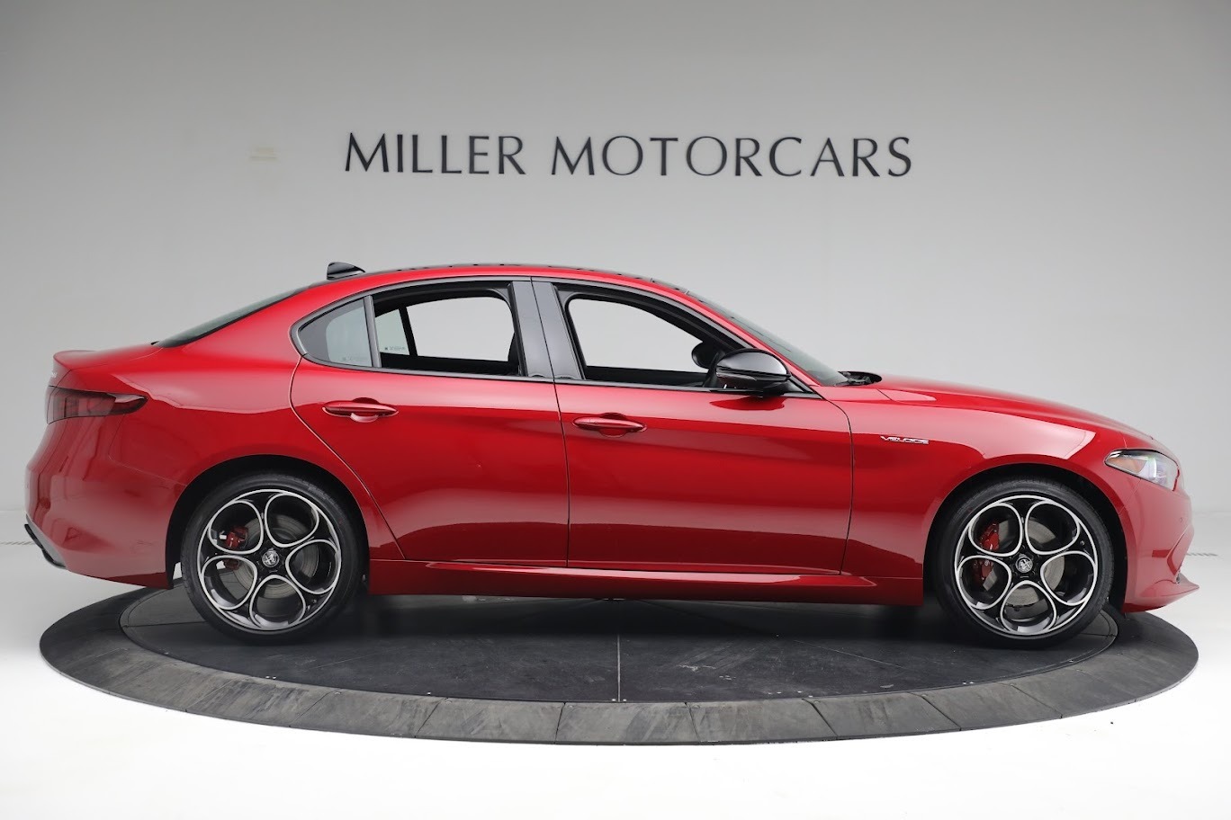 Used-2022-Alfa-Romeo-Giulia-Veloce