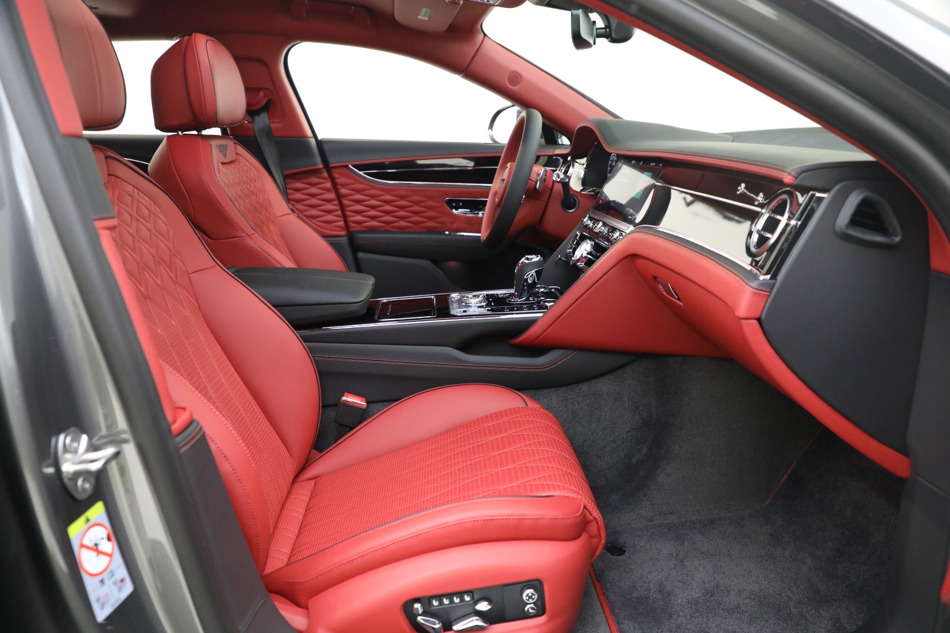 New-2022-Bentley-Flying-Spur-W12