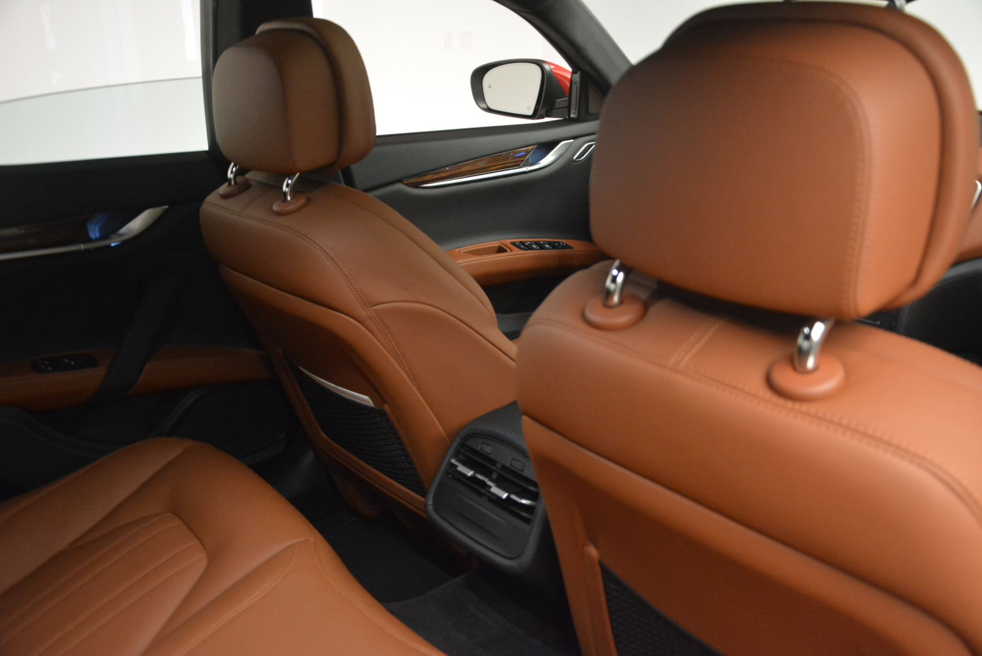 New-2017-Maserati-Ghibli-S-Q4