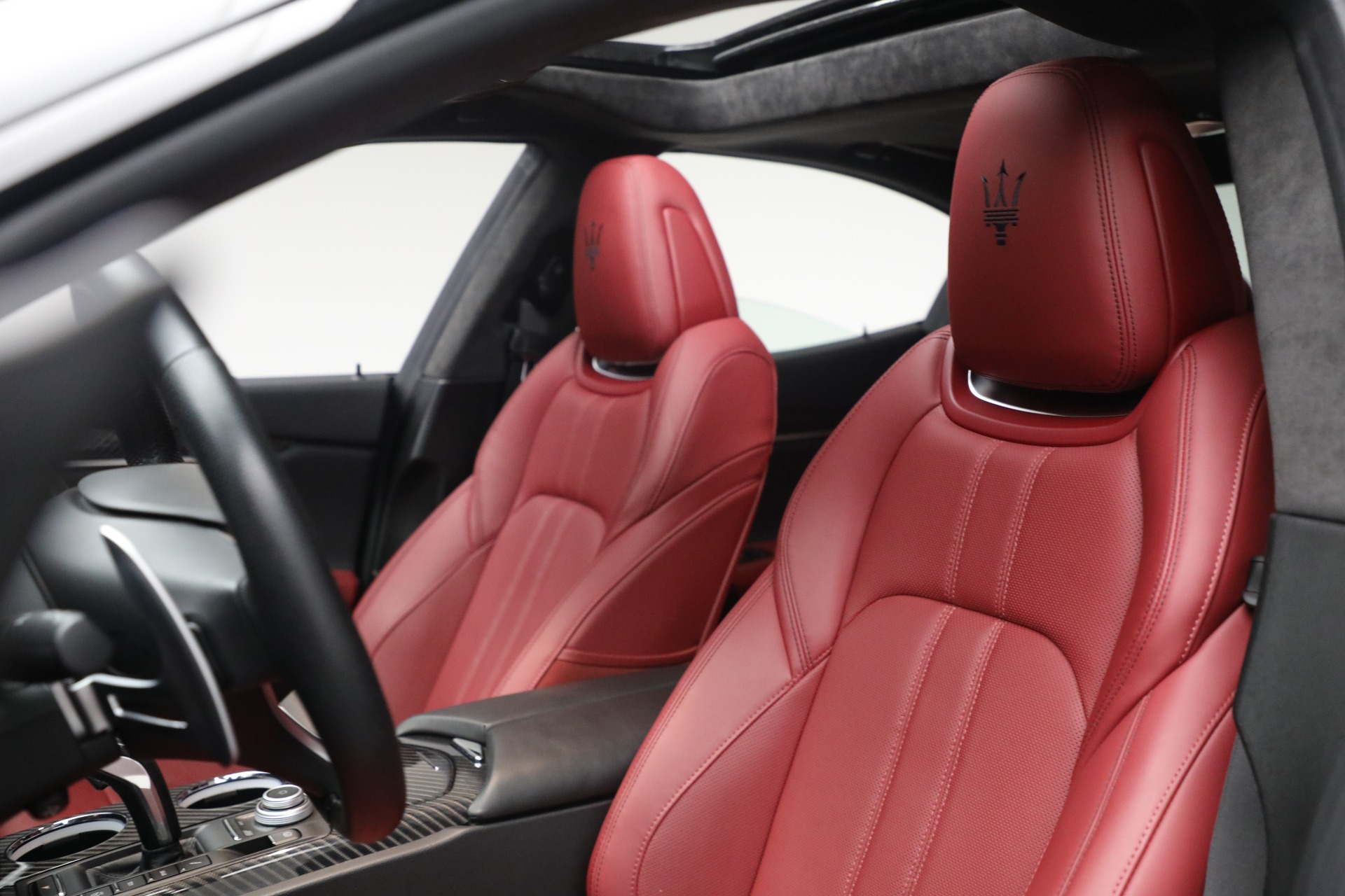 Used-2022-Maserati-Ghibli-Modena-Q4