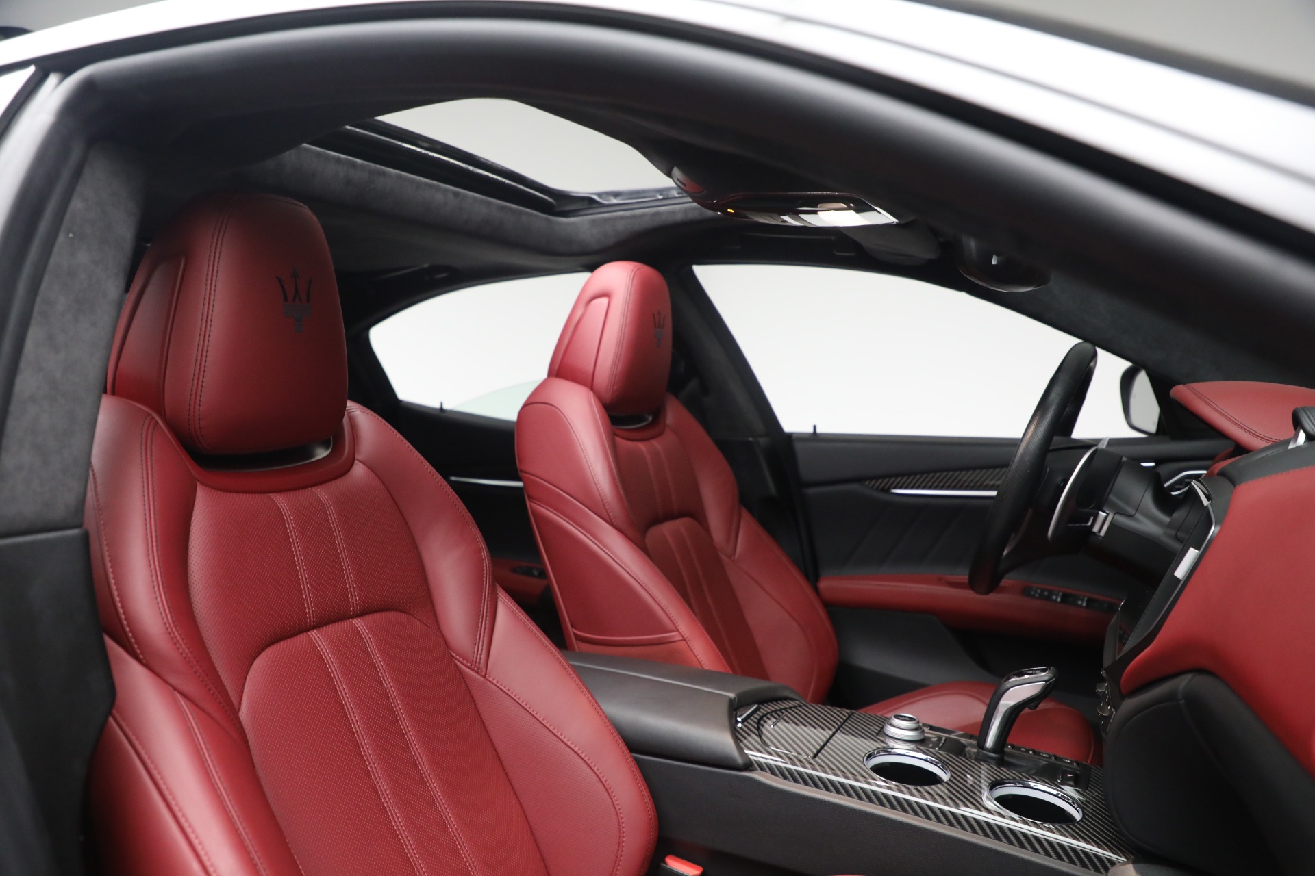 Used-2022-Maserati-Ghibli-Modena-Q4