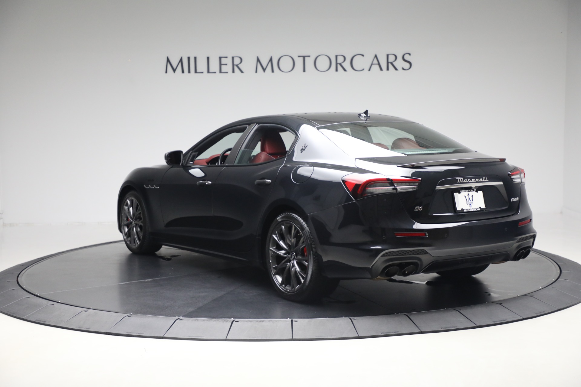 Used-2022-Maserati-Ghibli-Modena-Q4