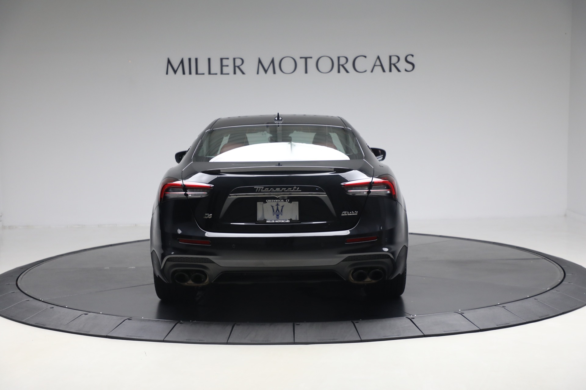 Used-2022-Maserati-Ghibli-Modena-Q4