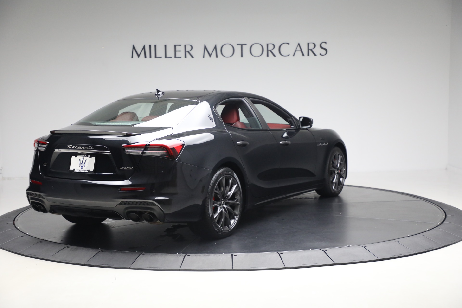 Used-2022-Maserati-Ghibli-Modena-Q4