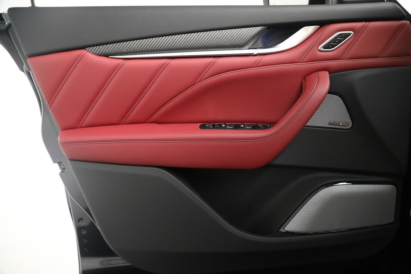 New-2022-Maserati-Levante-Trofeo