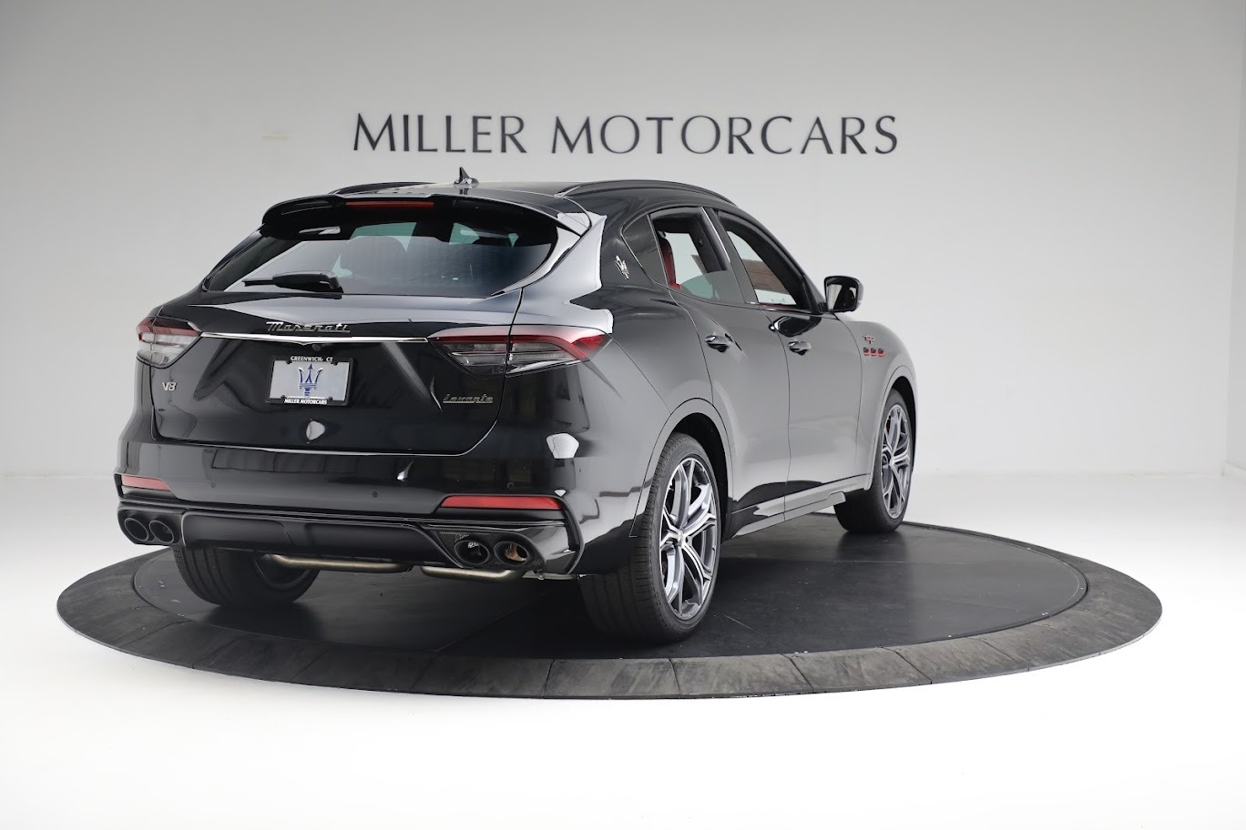 New-2022-Maserati-Levante-Trofeo