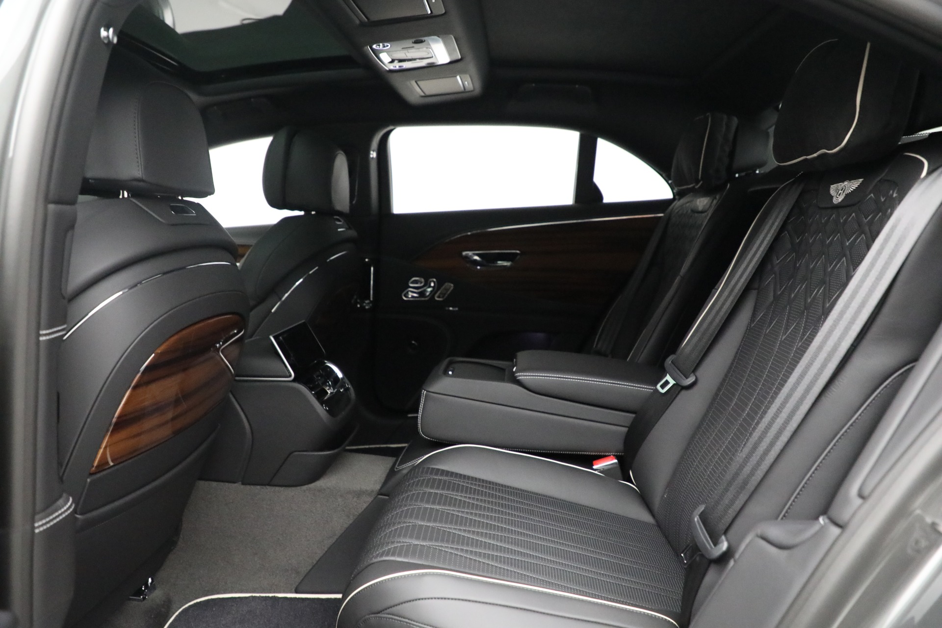 New-2022-Bentley-Flying-Spur-W12