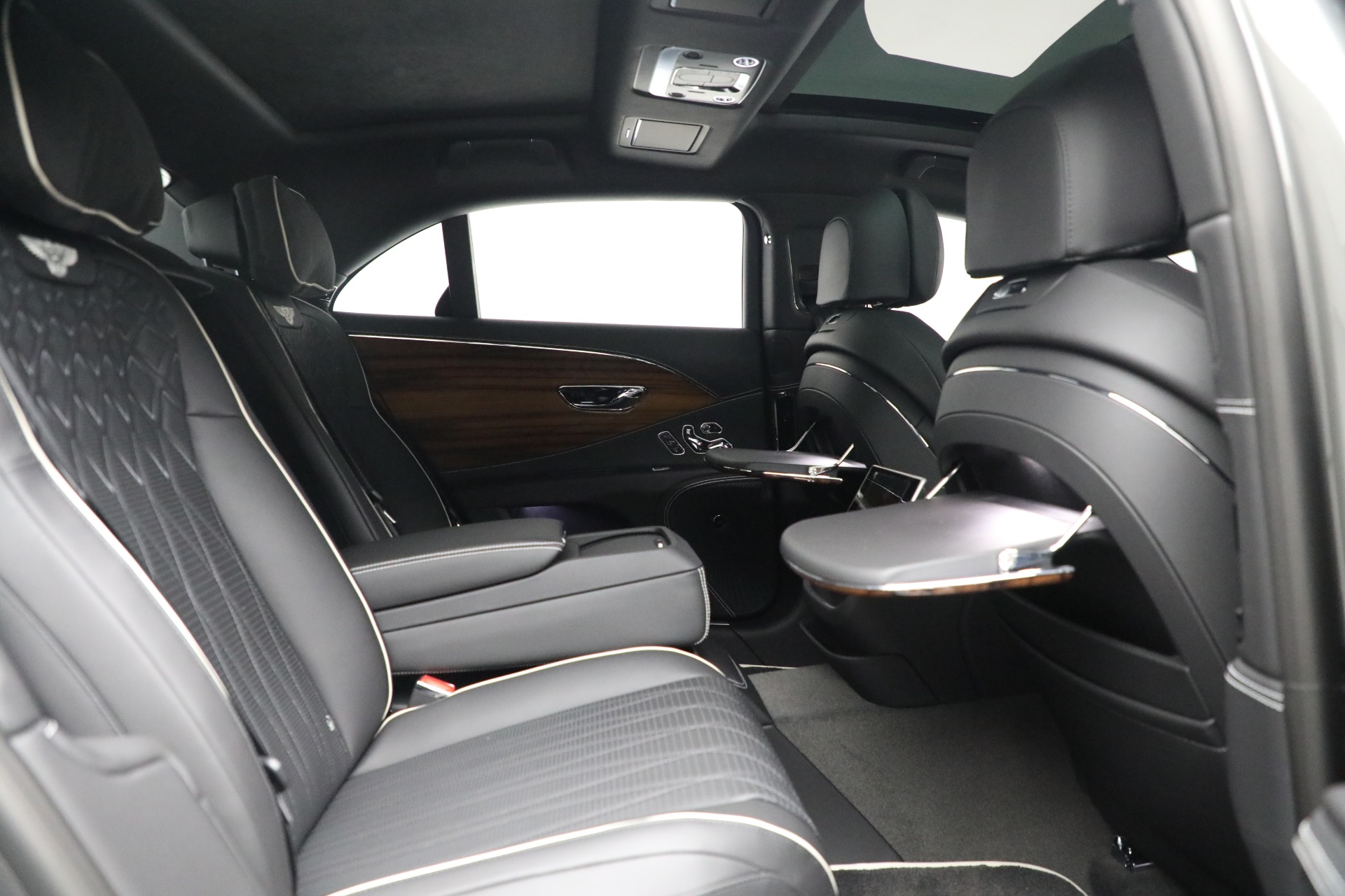 New-2022-Bentley-Flying-Spur-W12