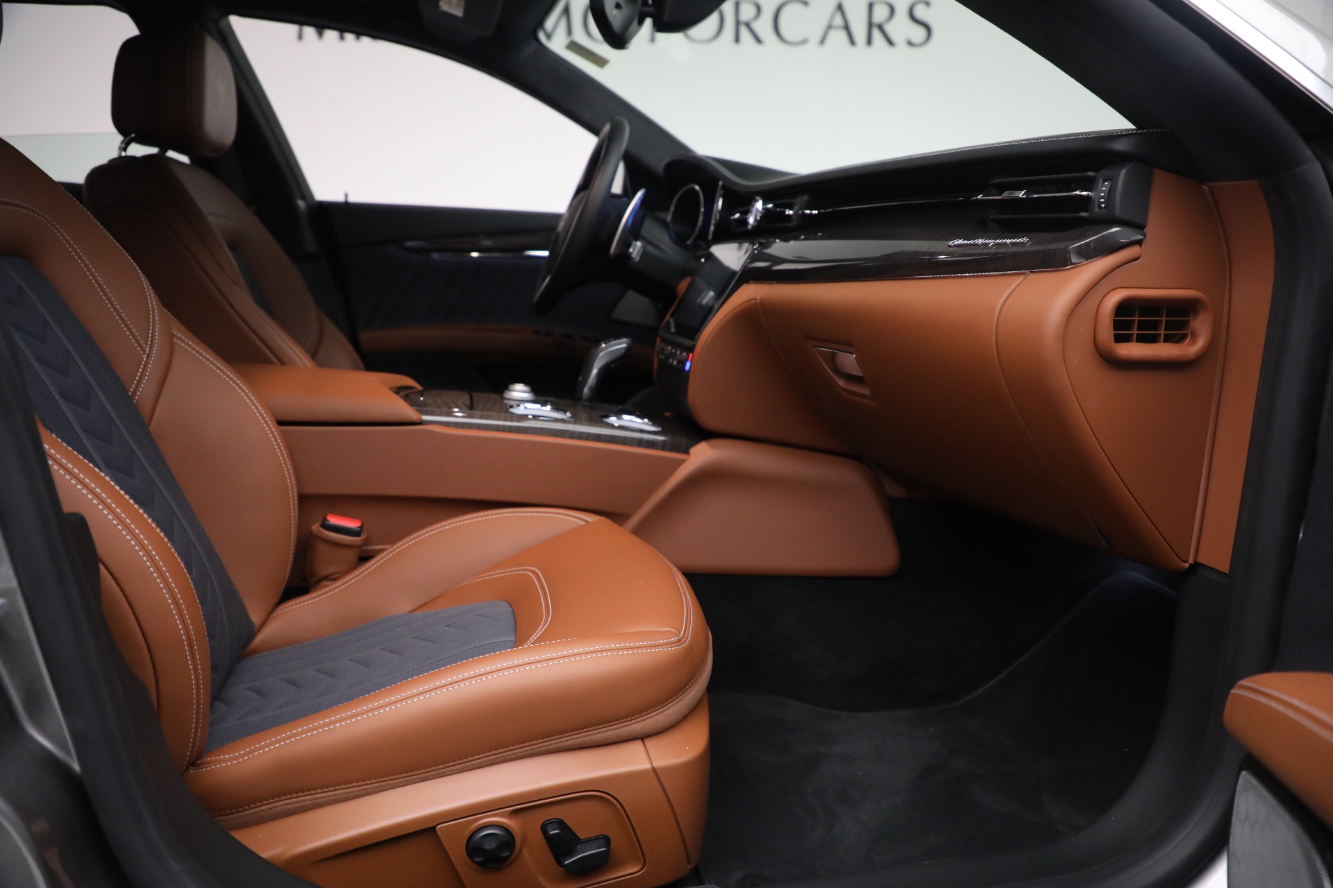 Used-2019-Maserati-Quattroporte-S-Q4-GranLusso